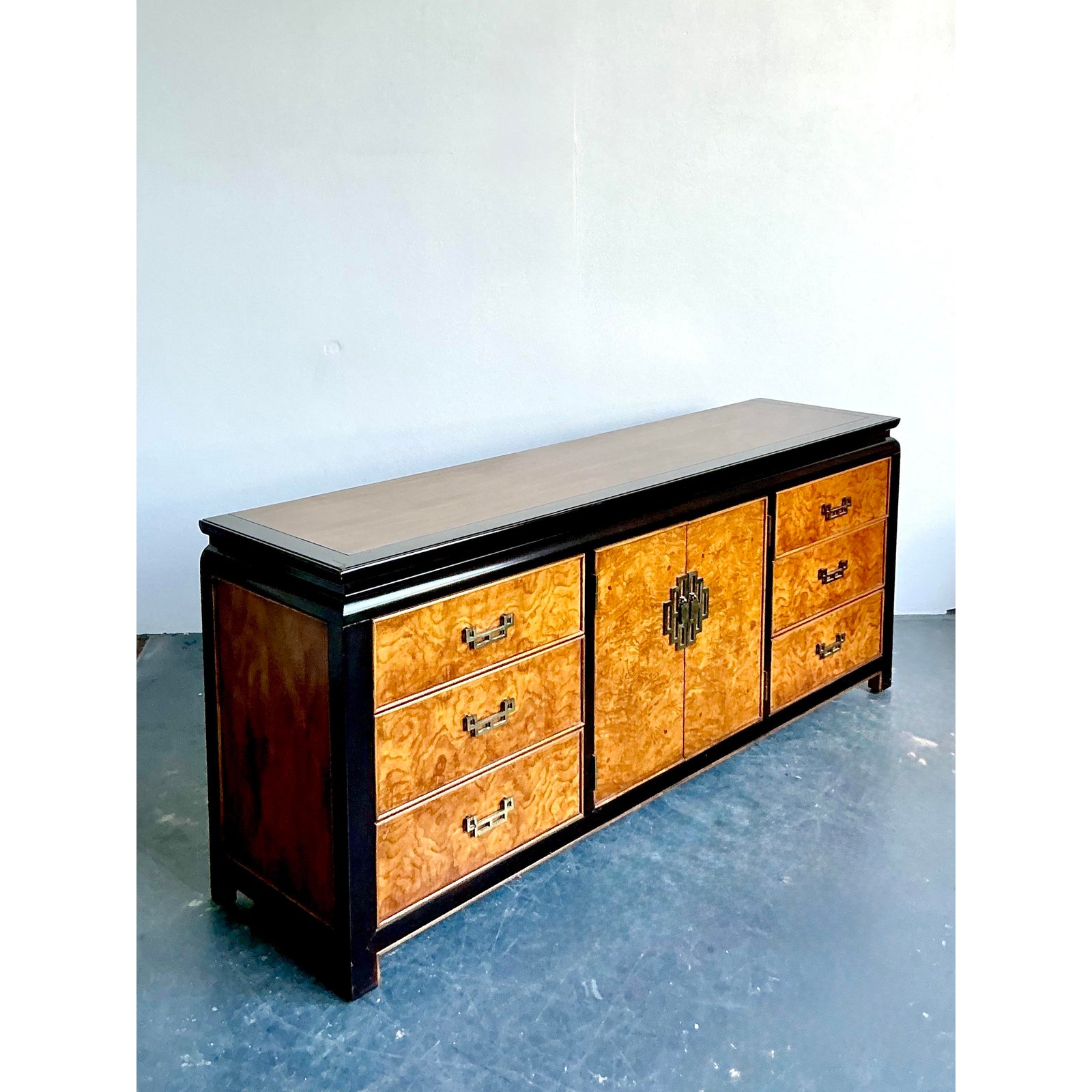 Vintage Regency Century Chin Hua Burl Pagoda Dresser - Detail view