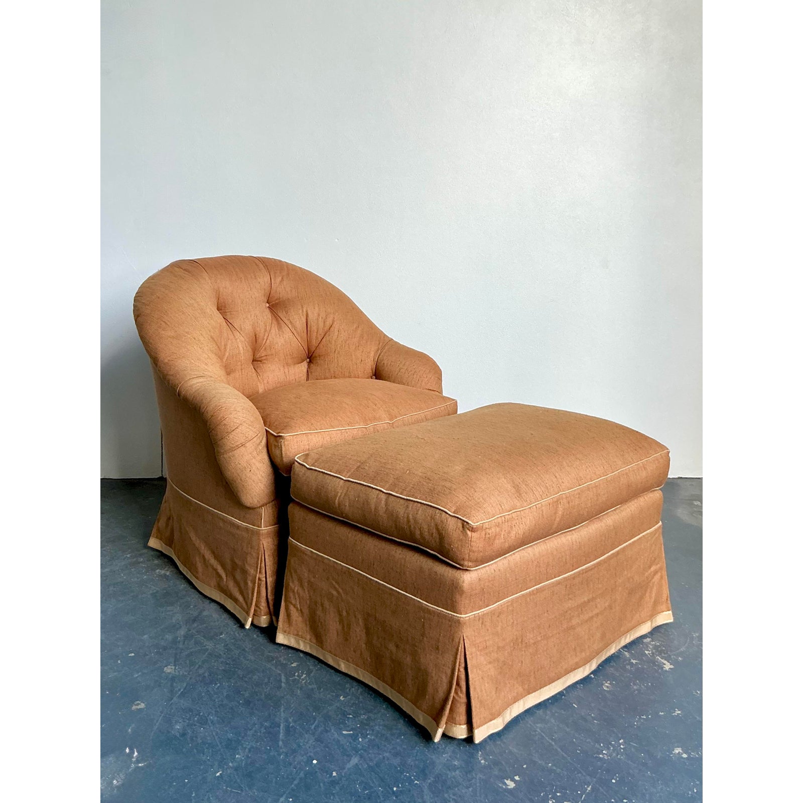 Vintage Regency Tufted Lounge Chair and Ottoman - Detail view