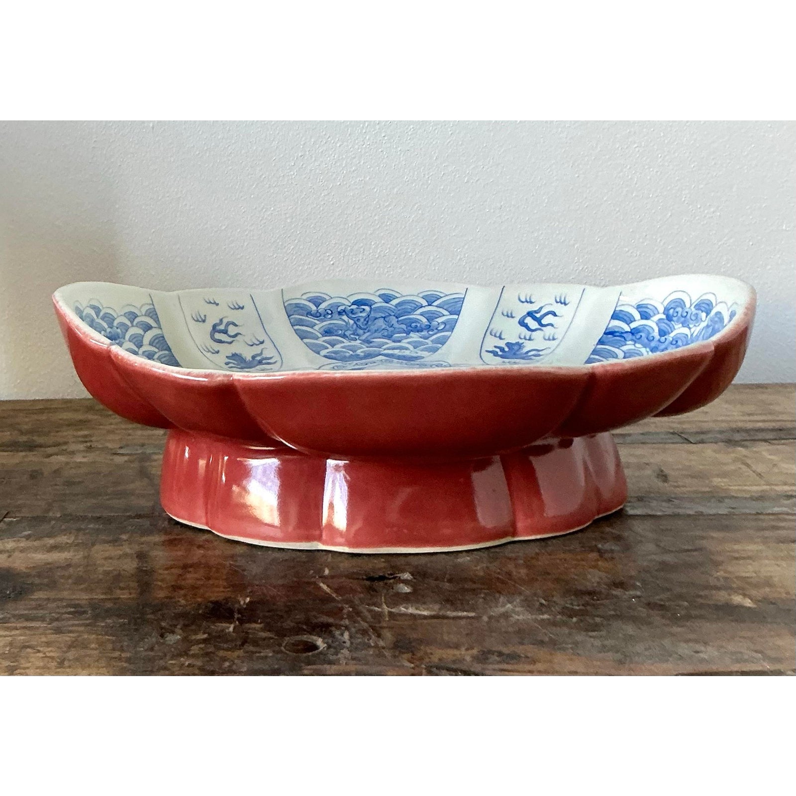 Vintage Asian Scalloped Blue and White Bowl -a Pair - Top view