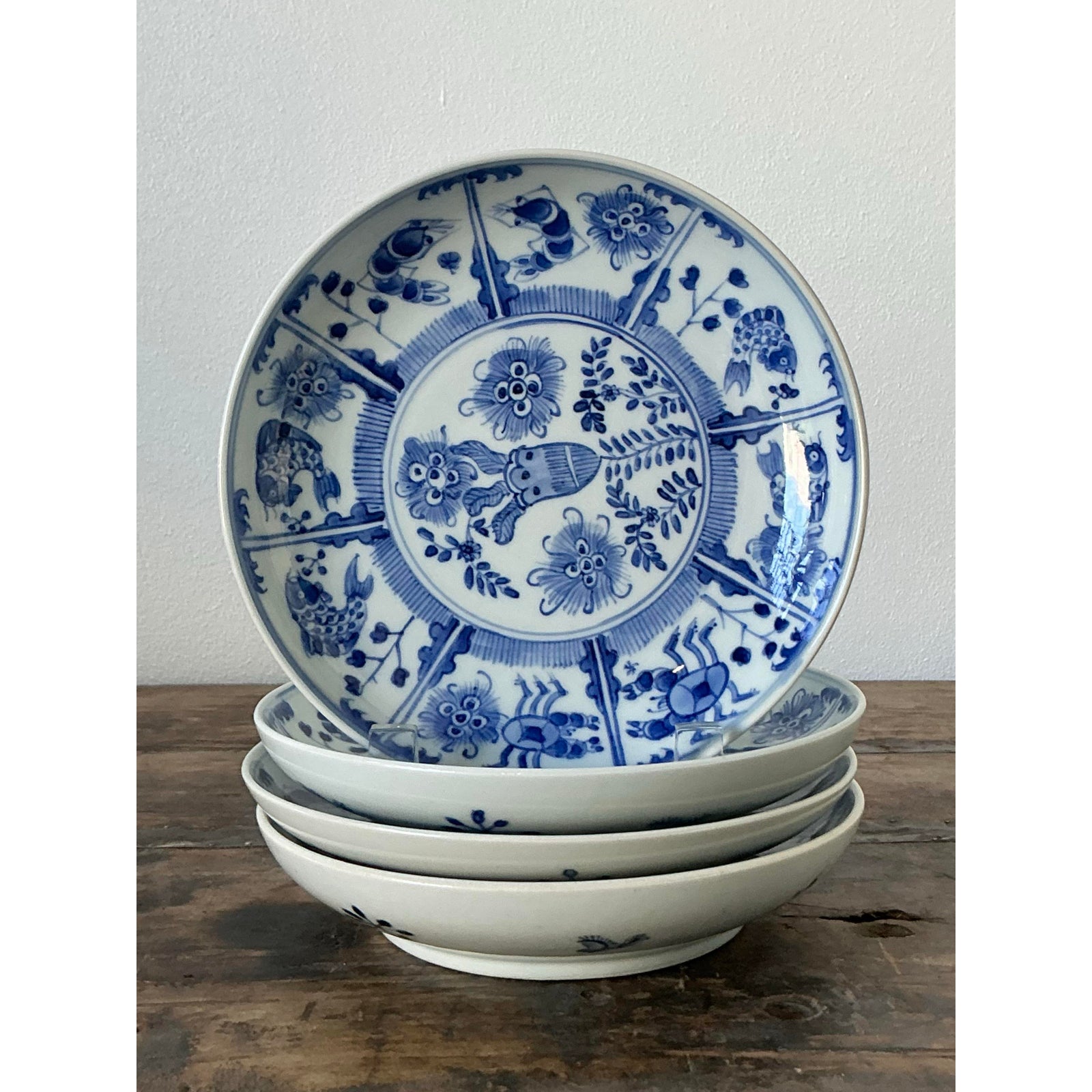 Vintage Asian Floral Glazed Ceramic Plates - Set of 4 - Detail view