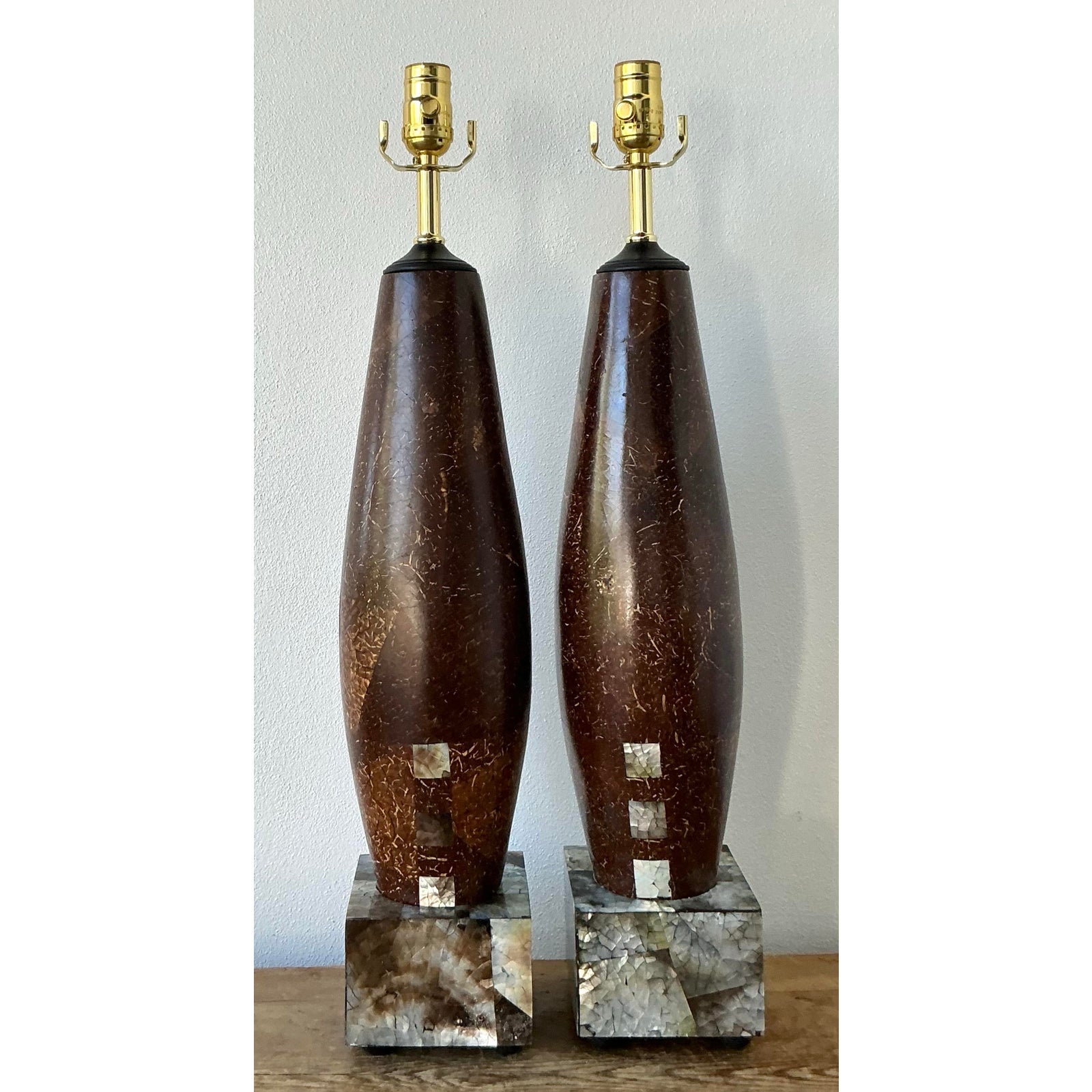 Vintage Boho Coconut Shell Lamps - A Pair - Detail view