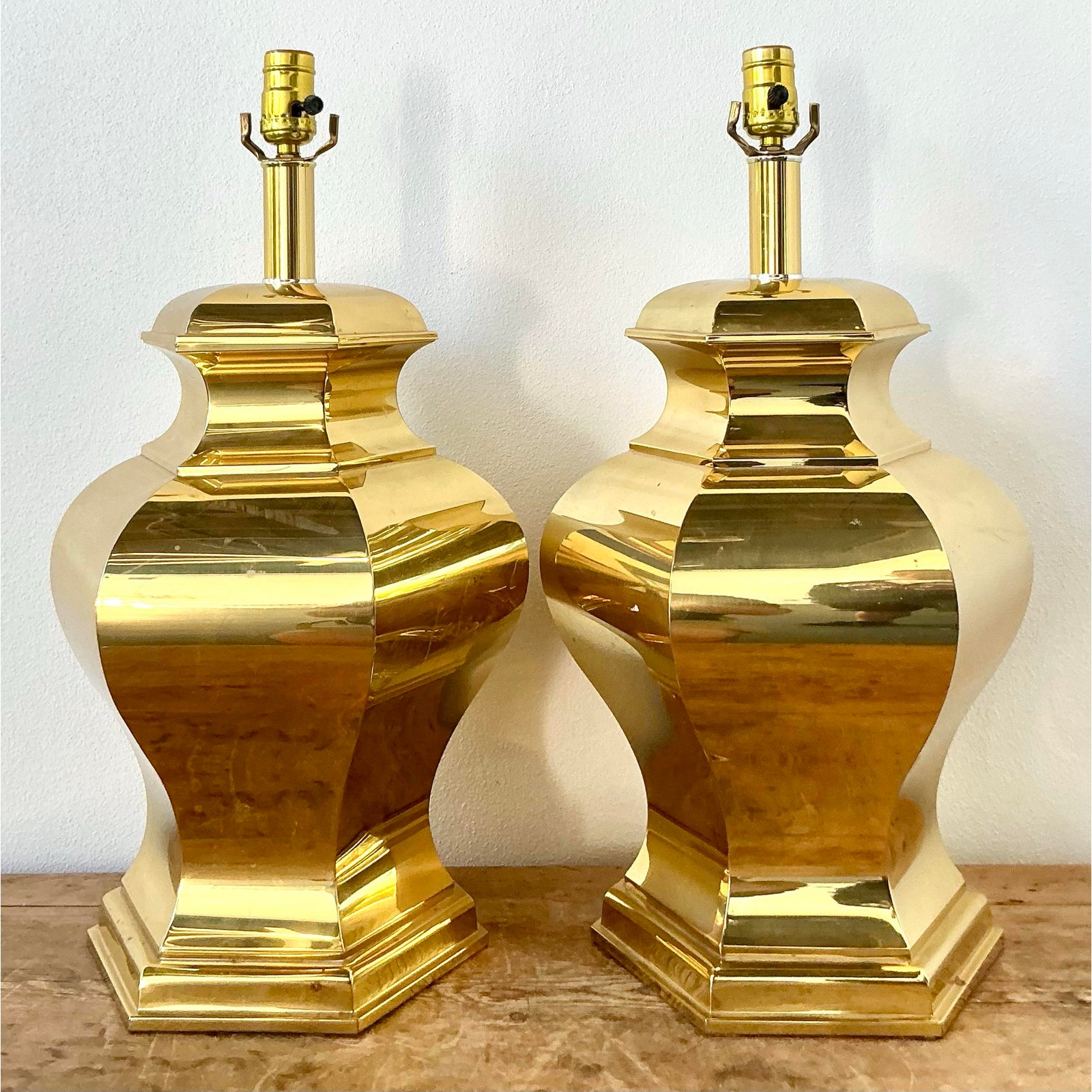 Vintage Boho Faceted Brass Lamps - A Pair - Detail view