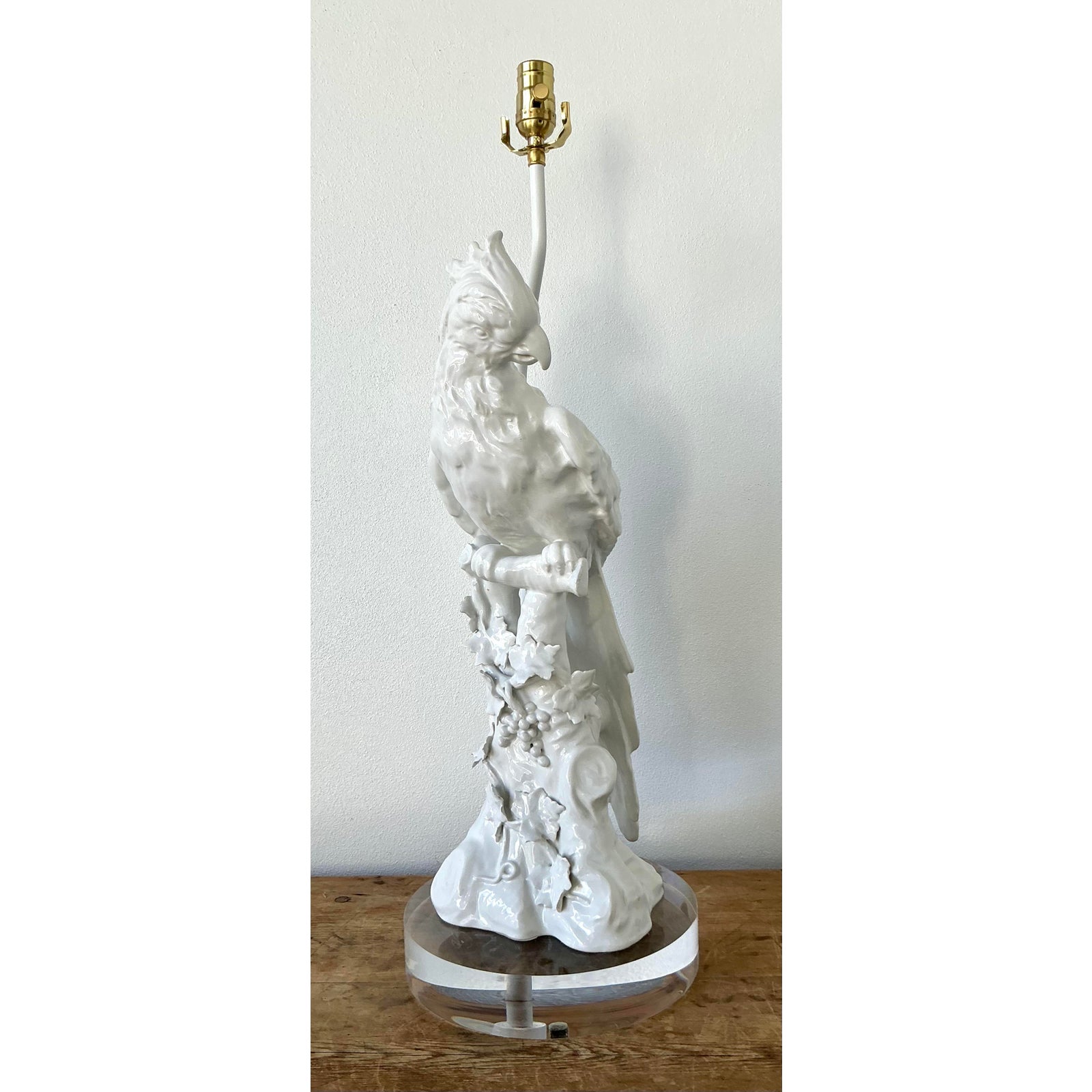 Vintage Regency Glazed Ceramic Ceramic Cockatoo Lamp - Top view