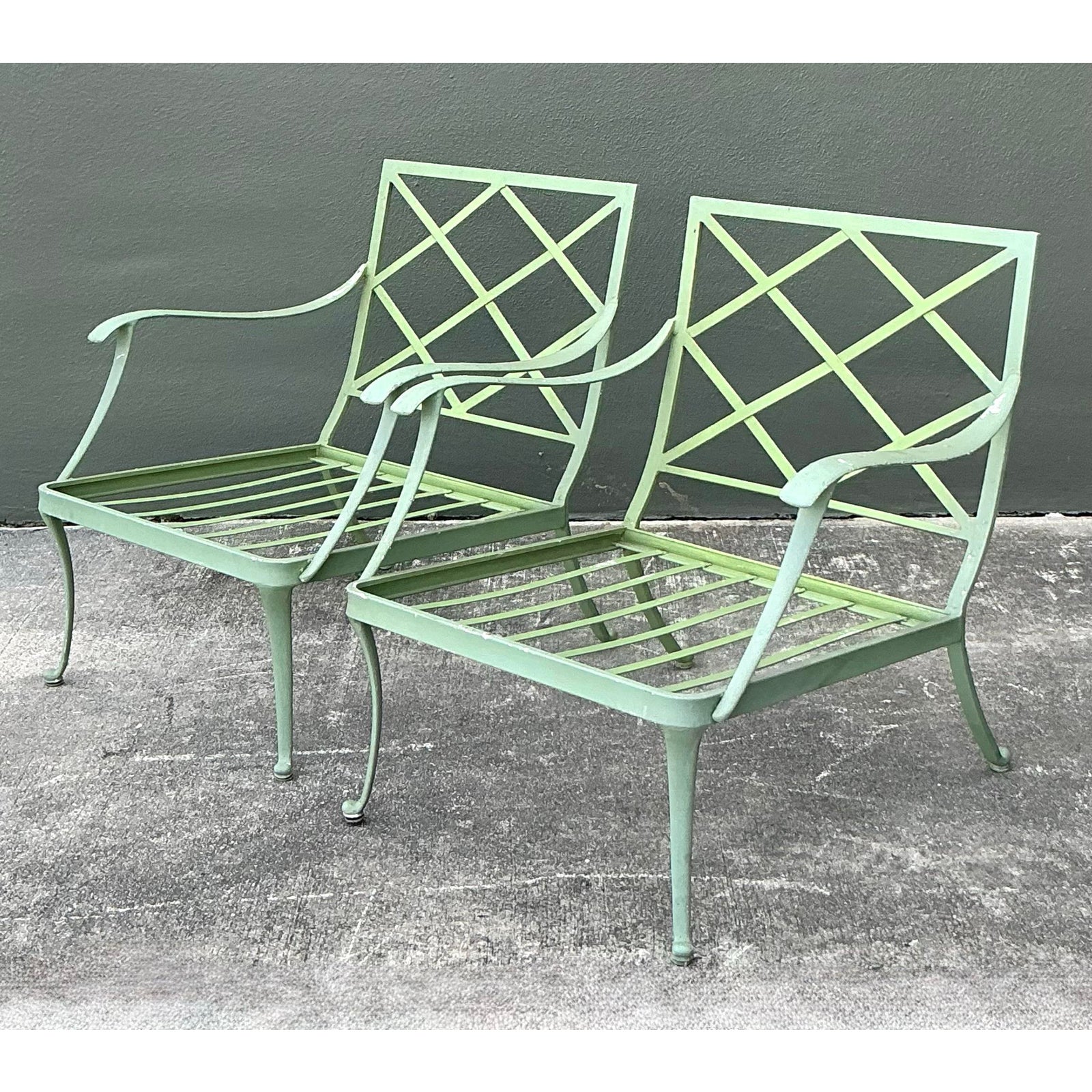 Vintage Regency Brown Jordan “Florentine” Cast Aluminum Lounge Chairs - A Pair - Detail view