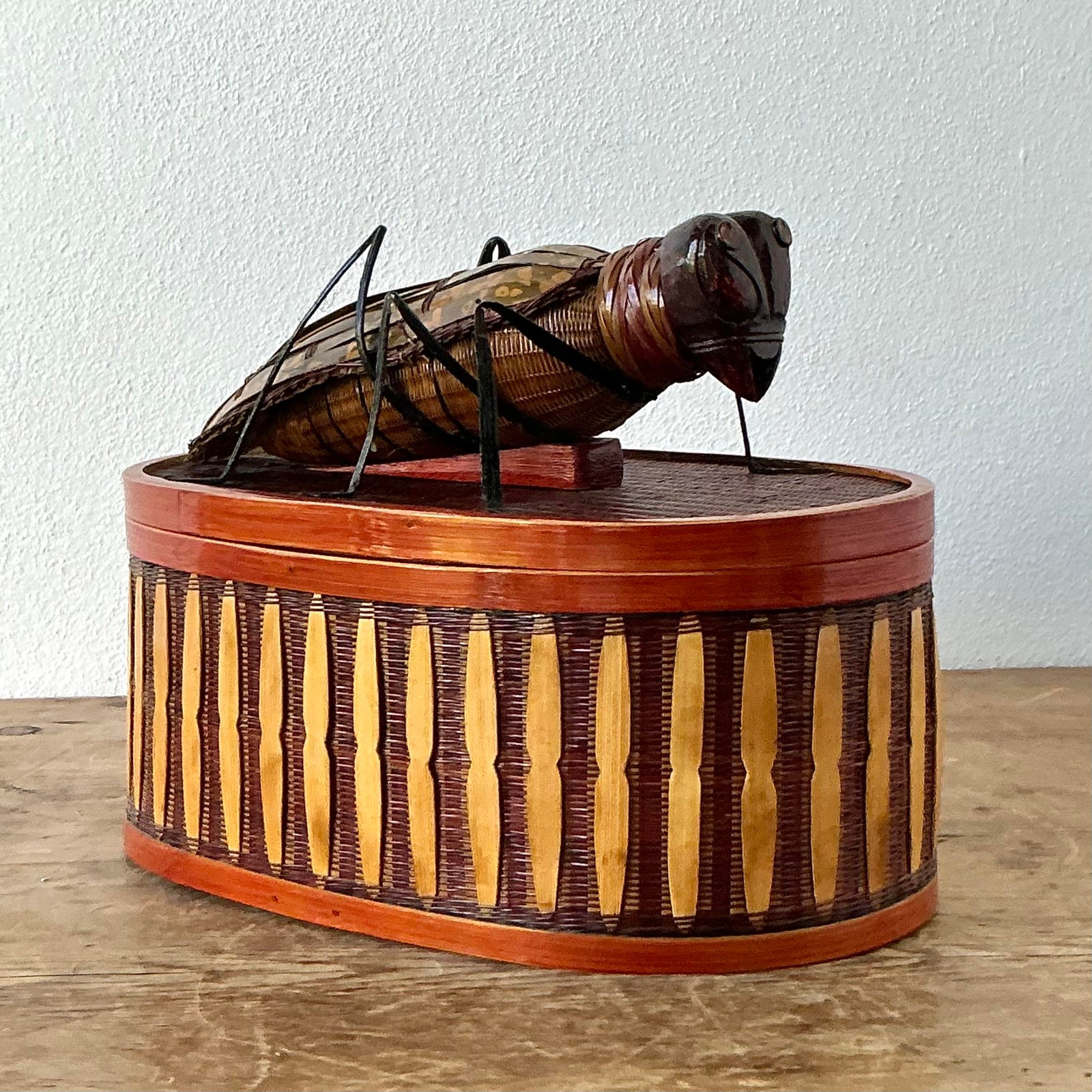 Vintage Shanghai Handicrafts Bug Box - Back view