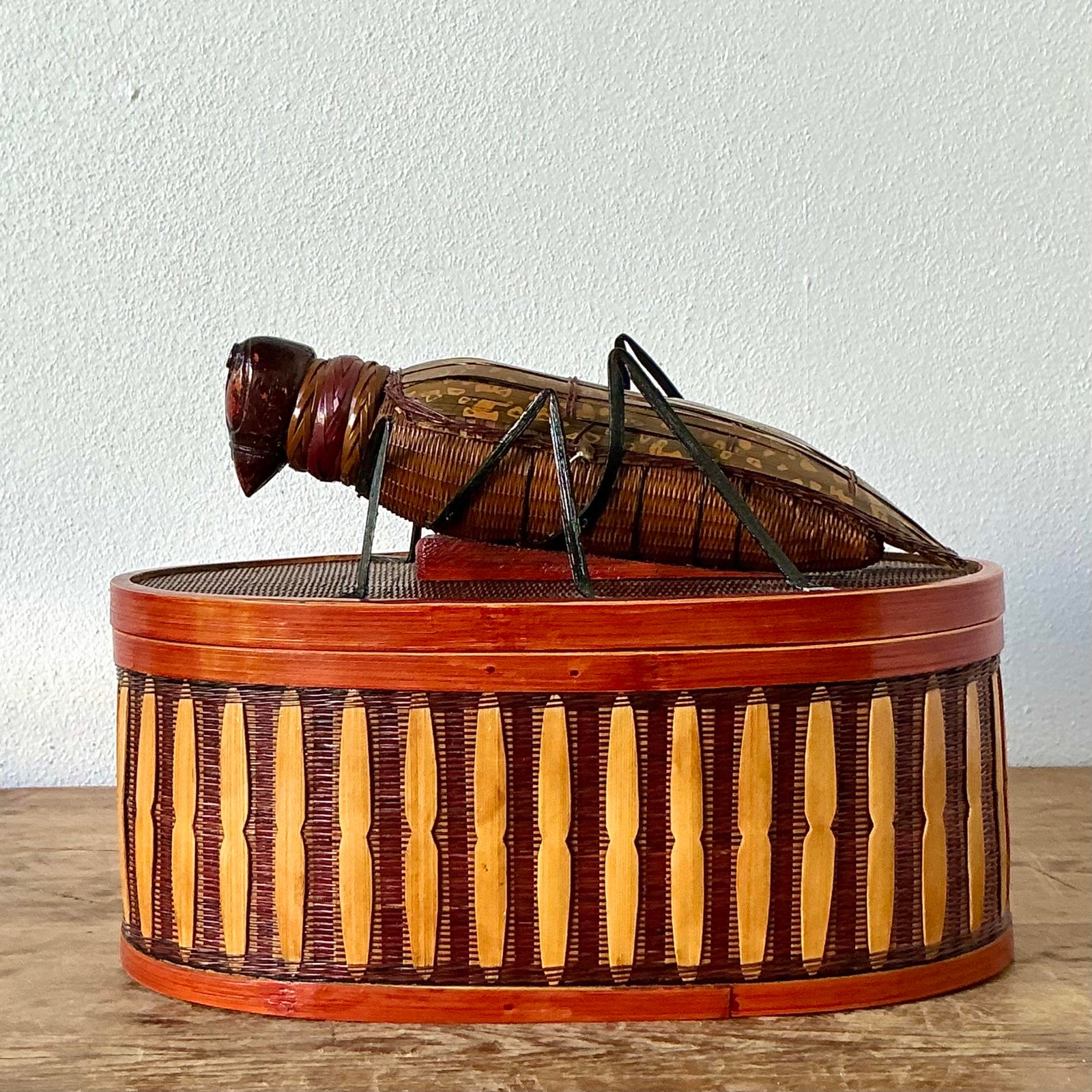 Vintage Shanghai Handicrafts Bug Box - Top view