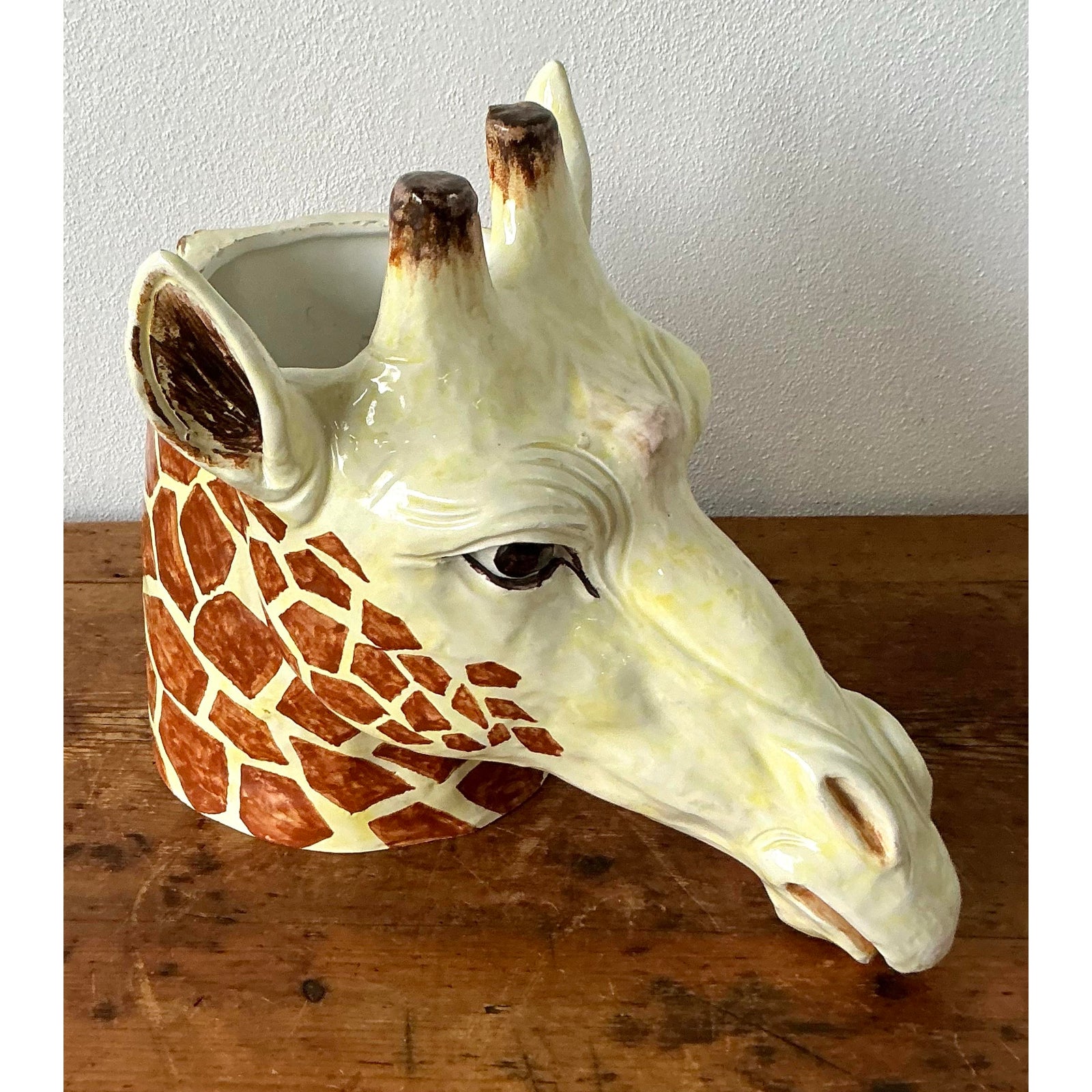 Vintage Italian Glazed Ceramic Giraffe Cache Pot - Back view
