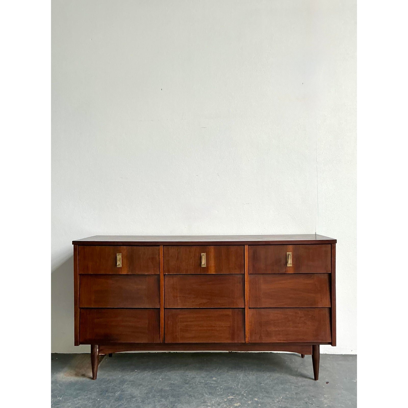 Vintage Midcentury Louvered Dresser - Detail view
