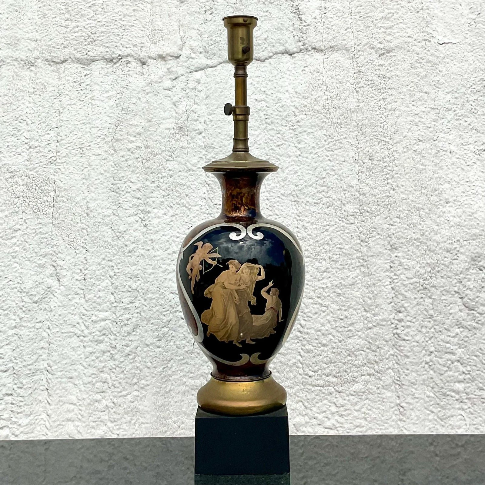 Vintage Regency Italian Reverse Painted Glass Lamp After Fornasetti - Detail view