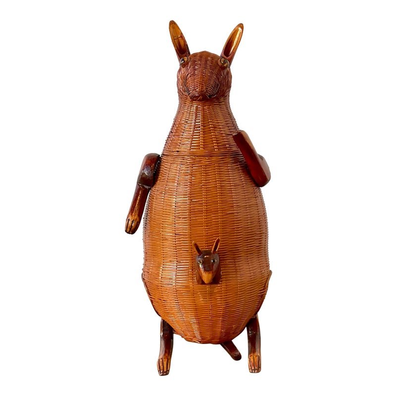 Vintage Shanghai Handicrafts Kangaroo Basket