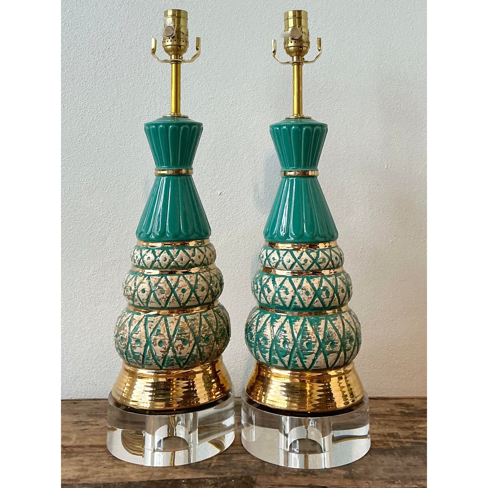 Vintage MCM Glazed Ceramic Lamps - A Pair - Detail view