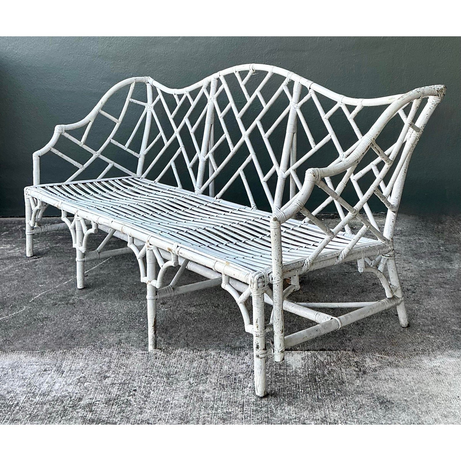Vintage Chinese Chippendale Camel Back Rattan Sofa - Detail view
