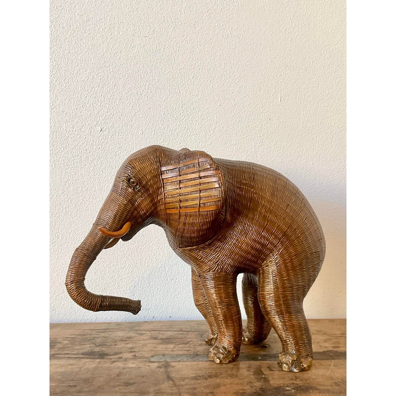 Vintage Shanghai Handicrafts Elephant Basket - Back view