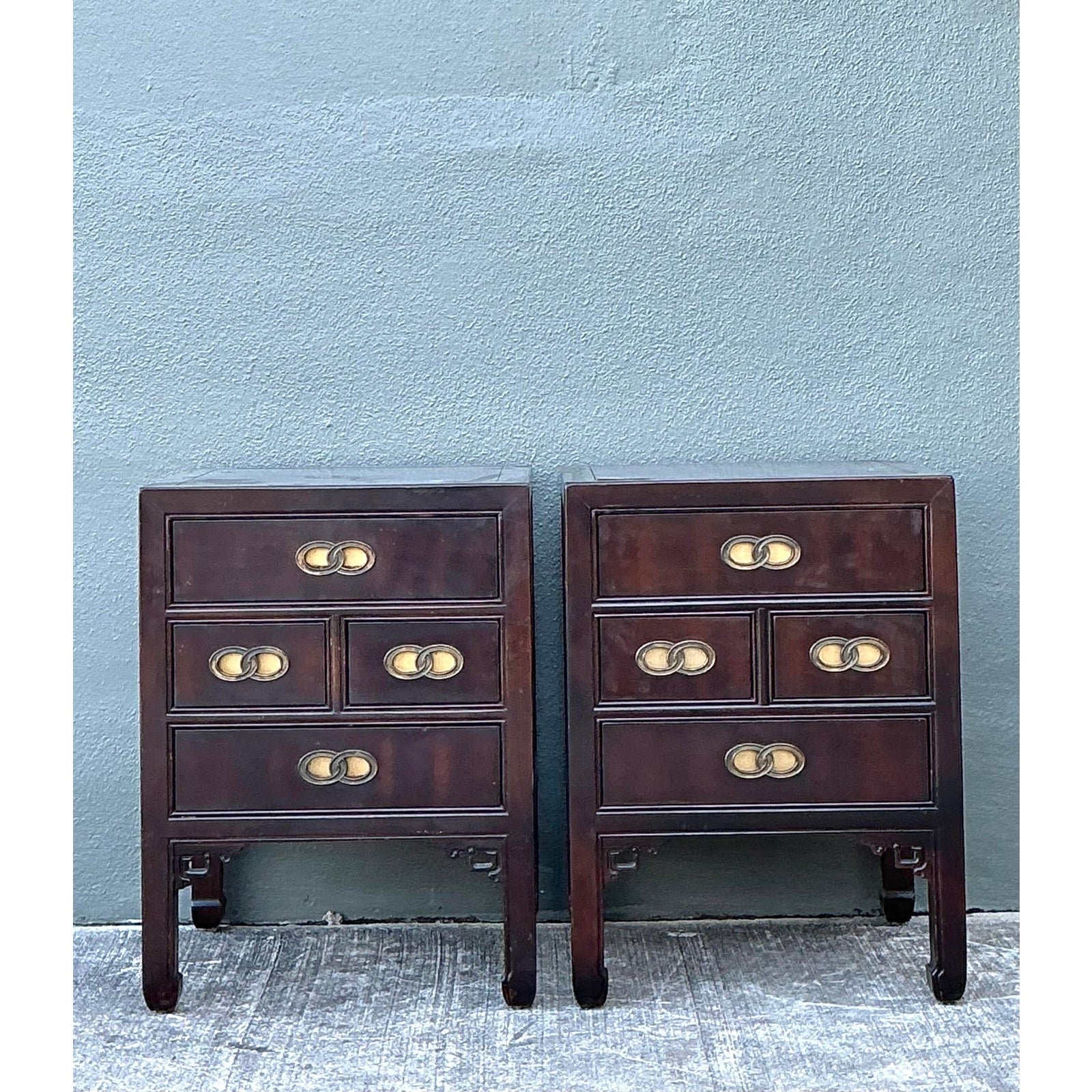 Vintage Henredon Fretwork Nightstands - A Pair - Back view