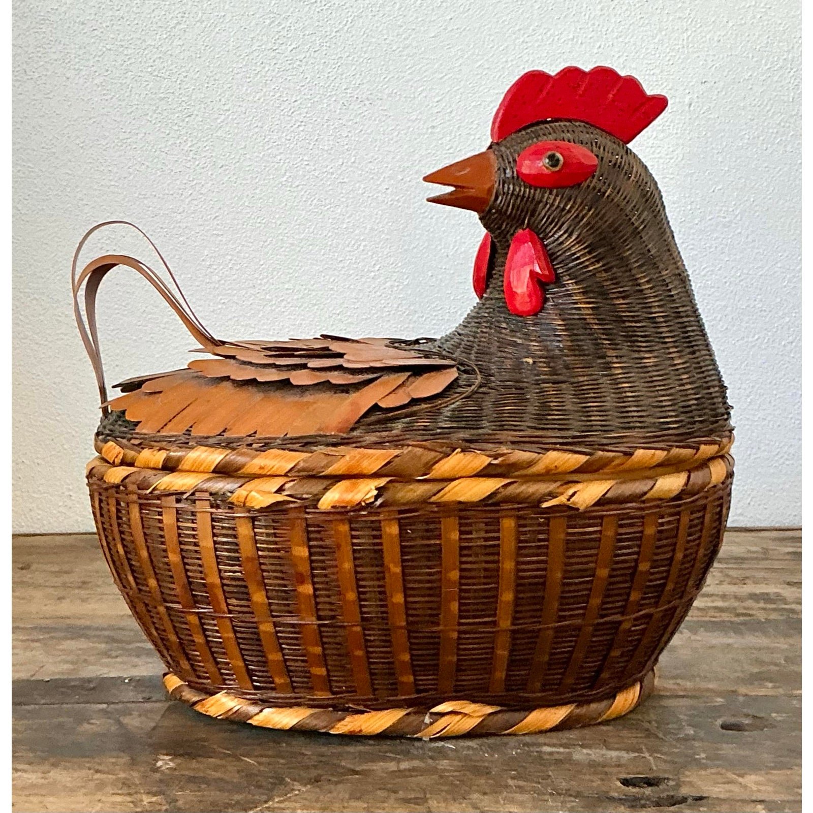 Vintage Shanghai Handicrafts Chicken Basket - Detail view