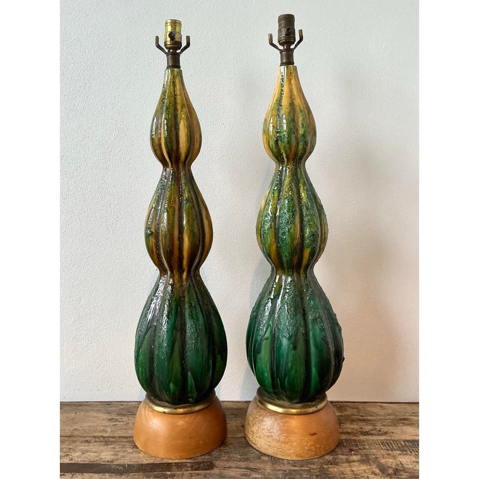 Vintage MCM Drip Glaze Ceramic Lamps - A Pair - Detail view