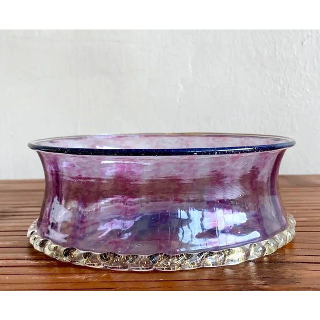 Vintage Boho Amethyst Handblown Glass Bowl With Scalloped Edge - Detail view