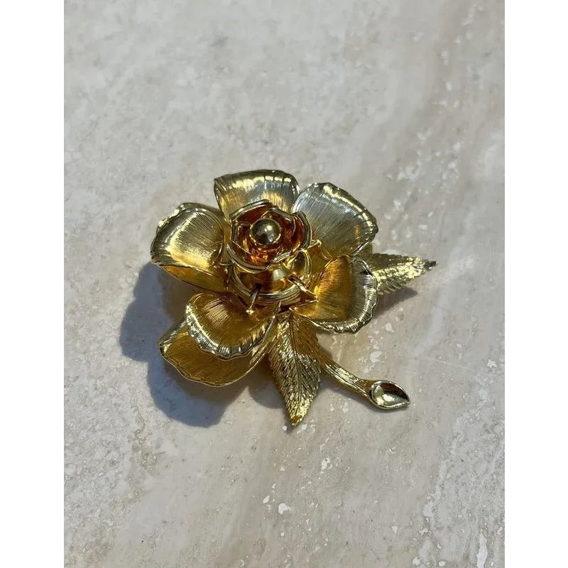 Vintage Warner Day & Night Gold Plated Floral Brooch - Detail view