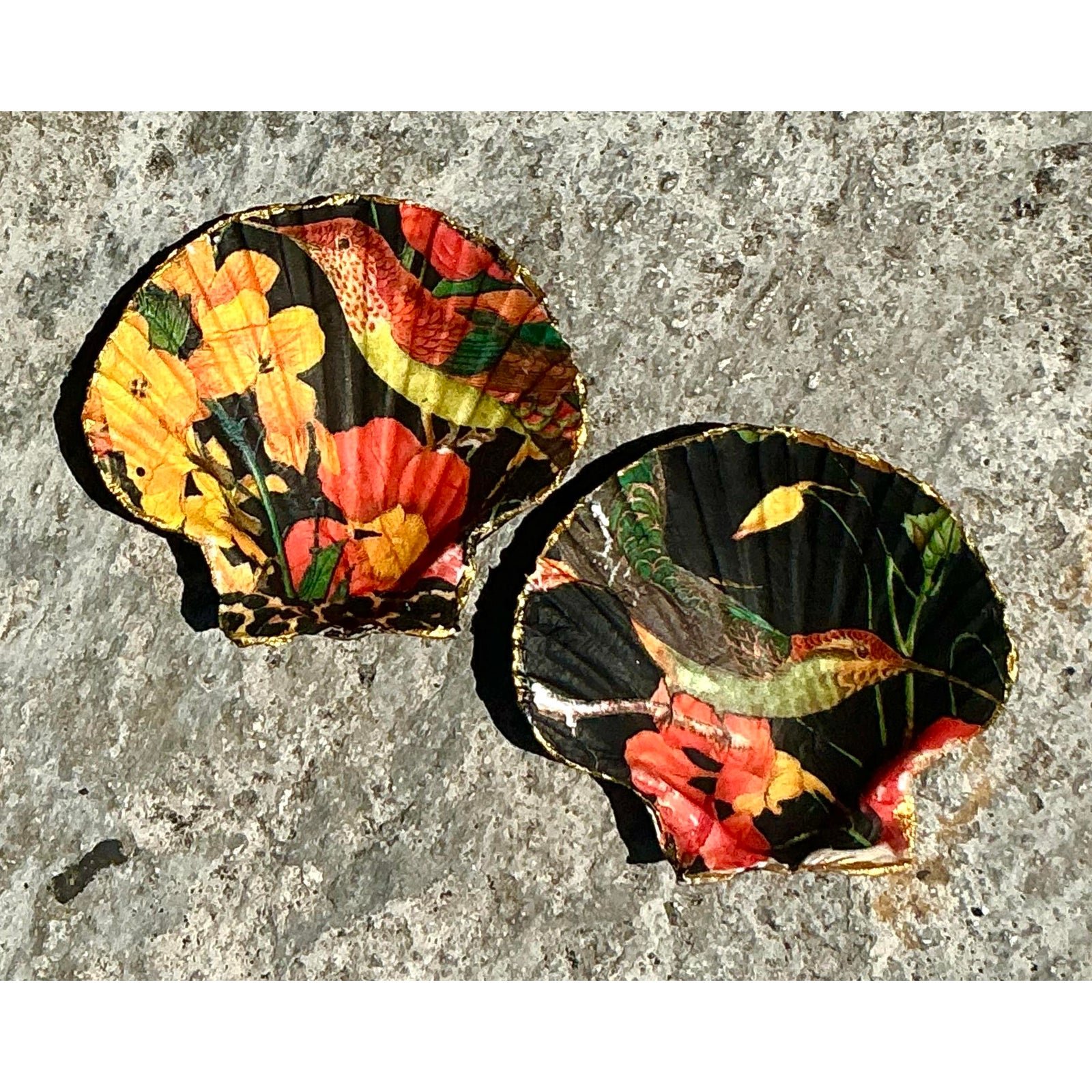 Vintage Boho Decoupage Oyster Shells - Set of 2 - Detail view