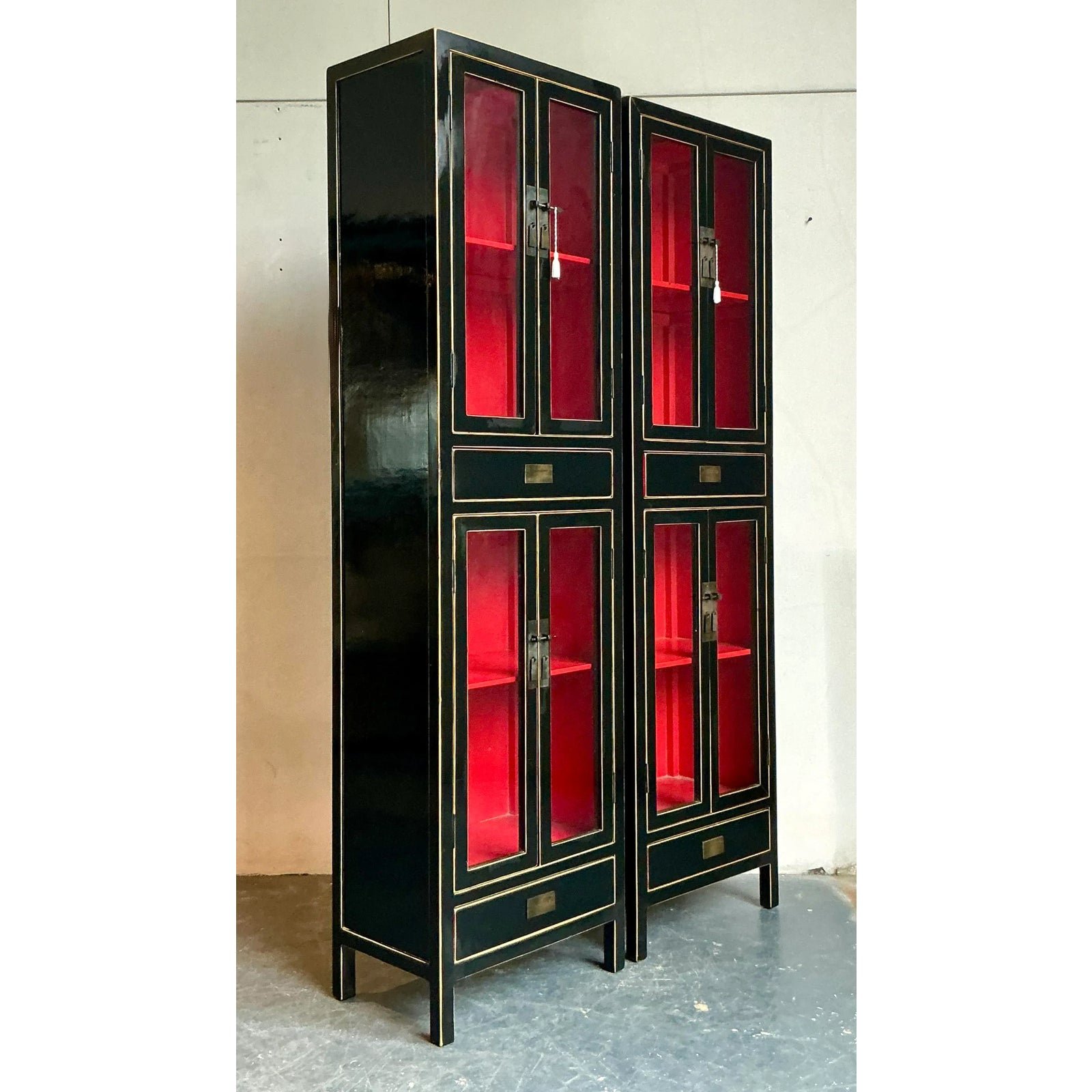 Vintage Boho Lacquered Tall Cabinets - A Pair - Detail view