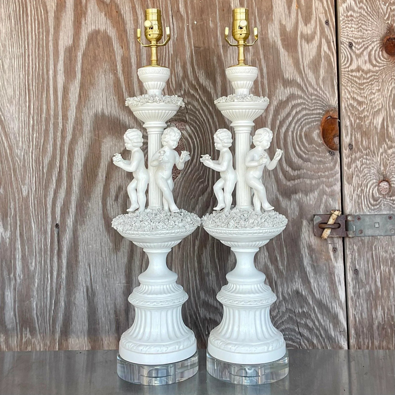 Vintage Regency Glazed Ceramic Putti Style Lamps - a Pair - Detail view