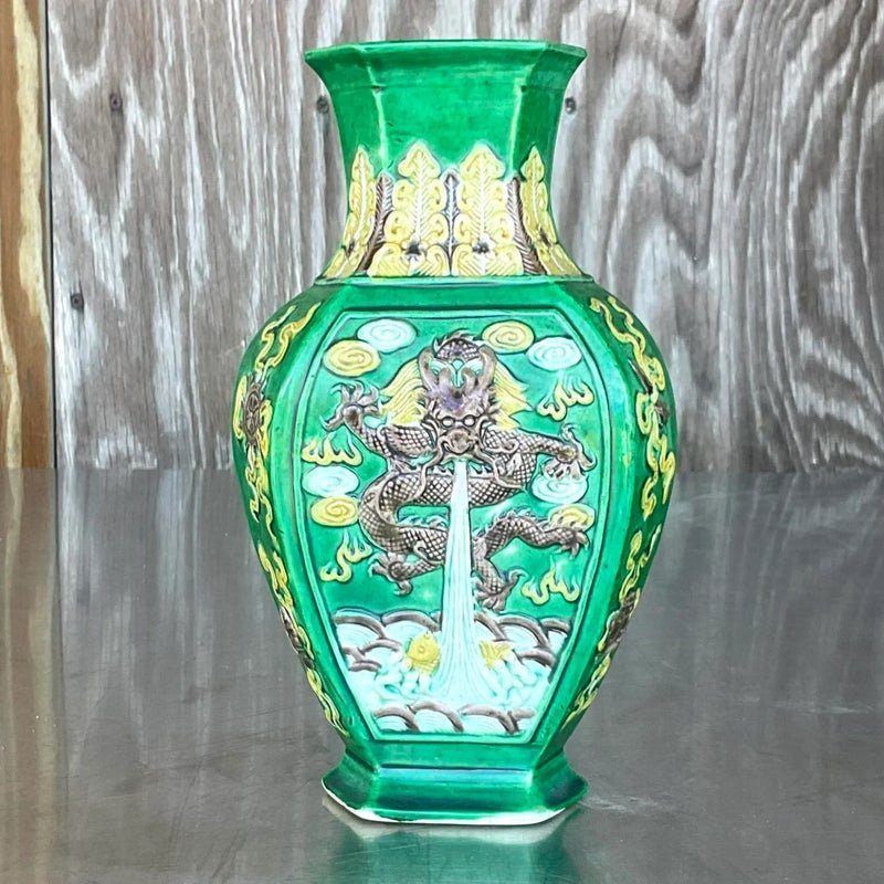 Vintage 1920s Asian Dragon Vase - Detail view