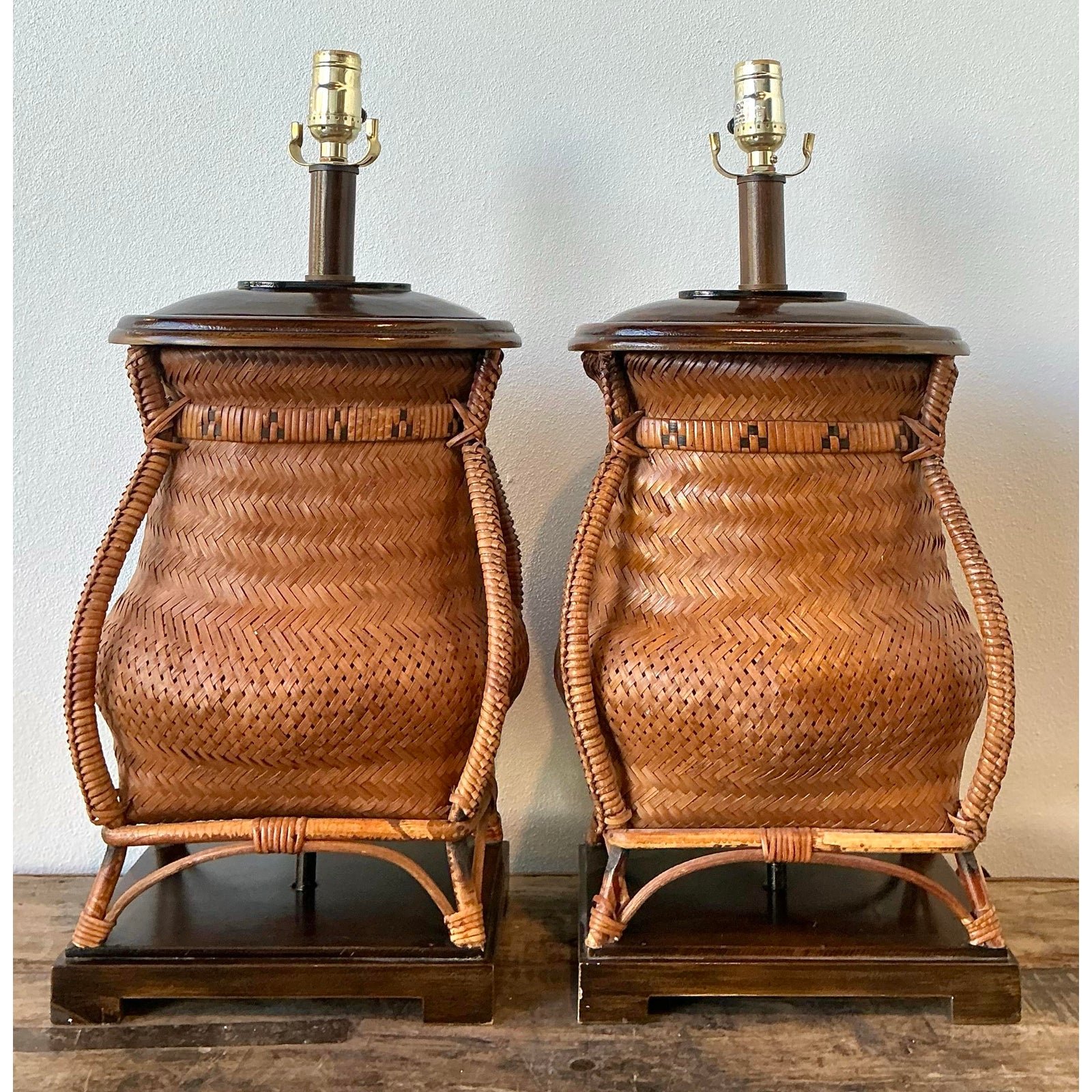 Vintage Woven Rattan Basket Lamps - A Pair - Detail view