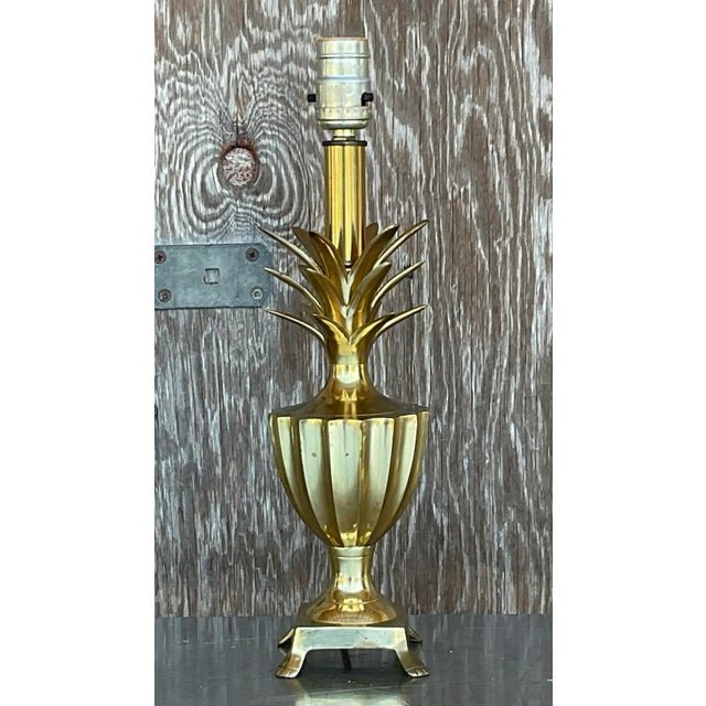 Vintage Regency Petite Brass Pineapple Lamp - Detail view
