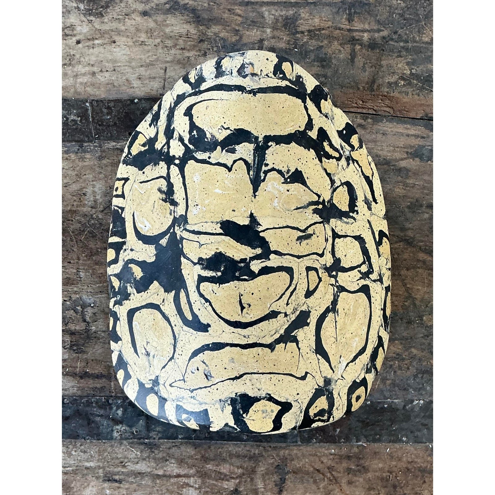 Vintage Italian Scagliola Pigmented Plaster Turtle Shell - Detail view