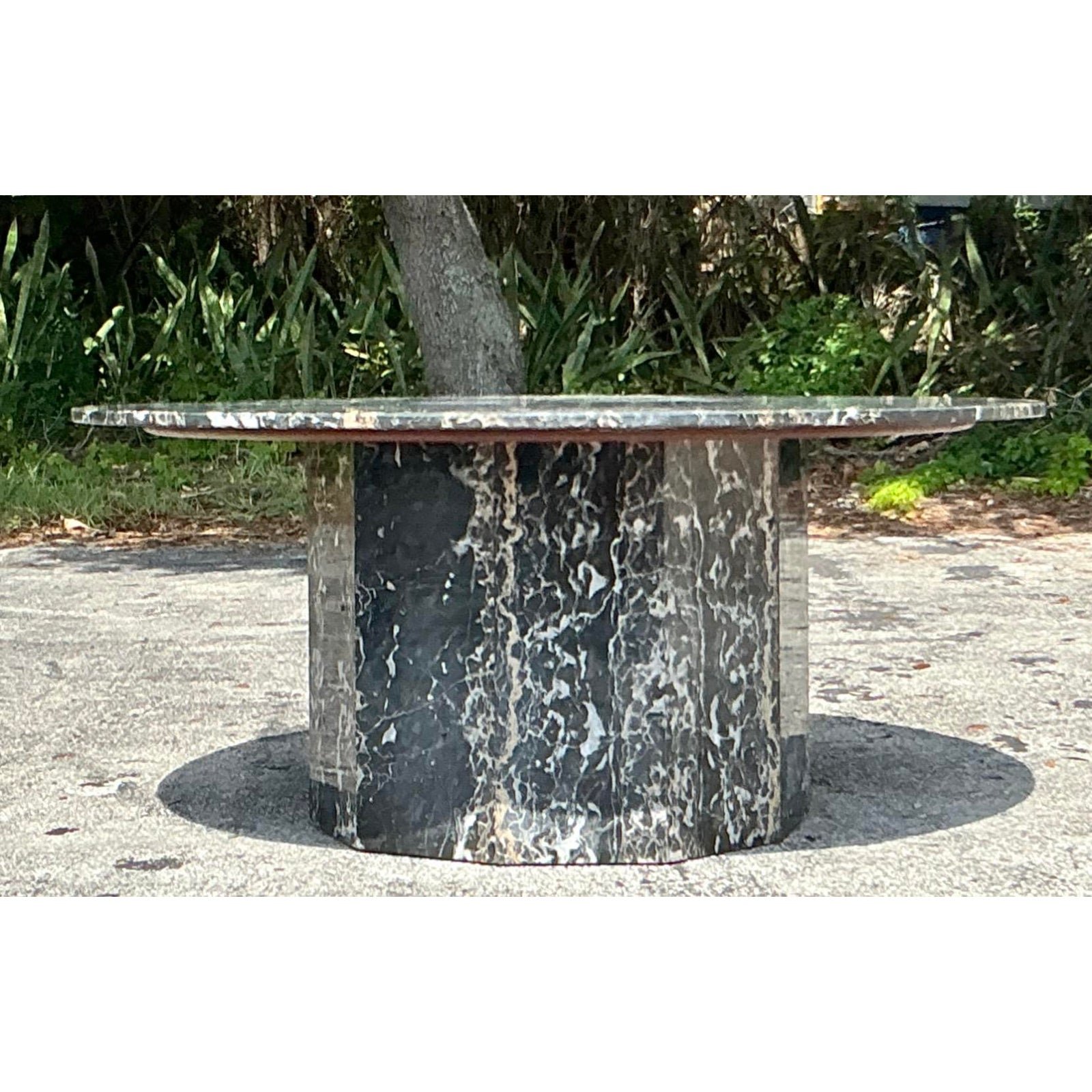 Vintage Black Marble Dining Table - Detail view