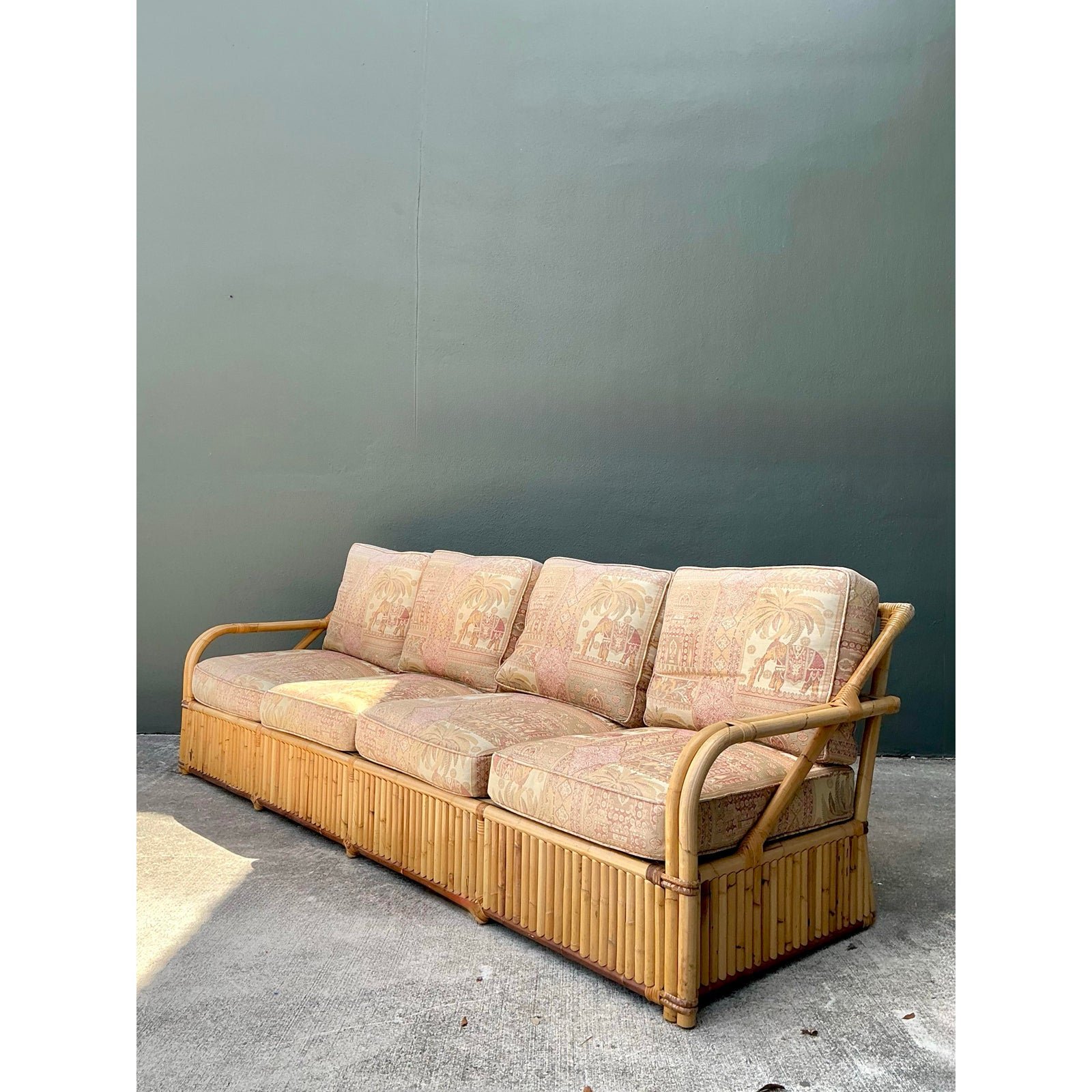 Vintage Bielecky Brothers Rattan Sofa - Detail view