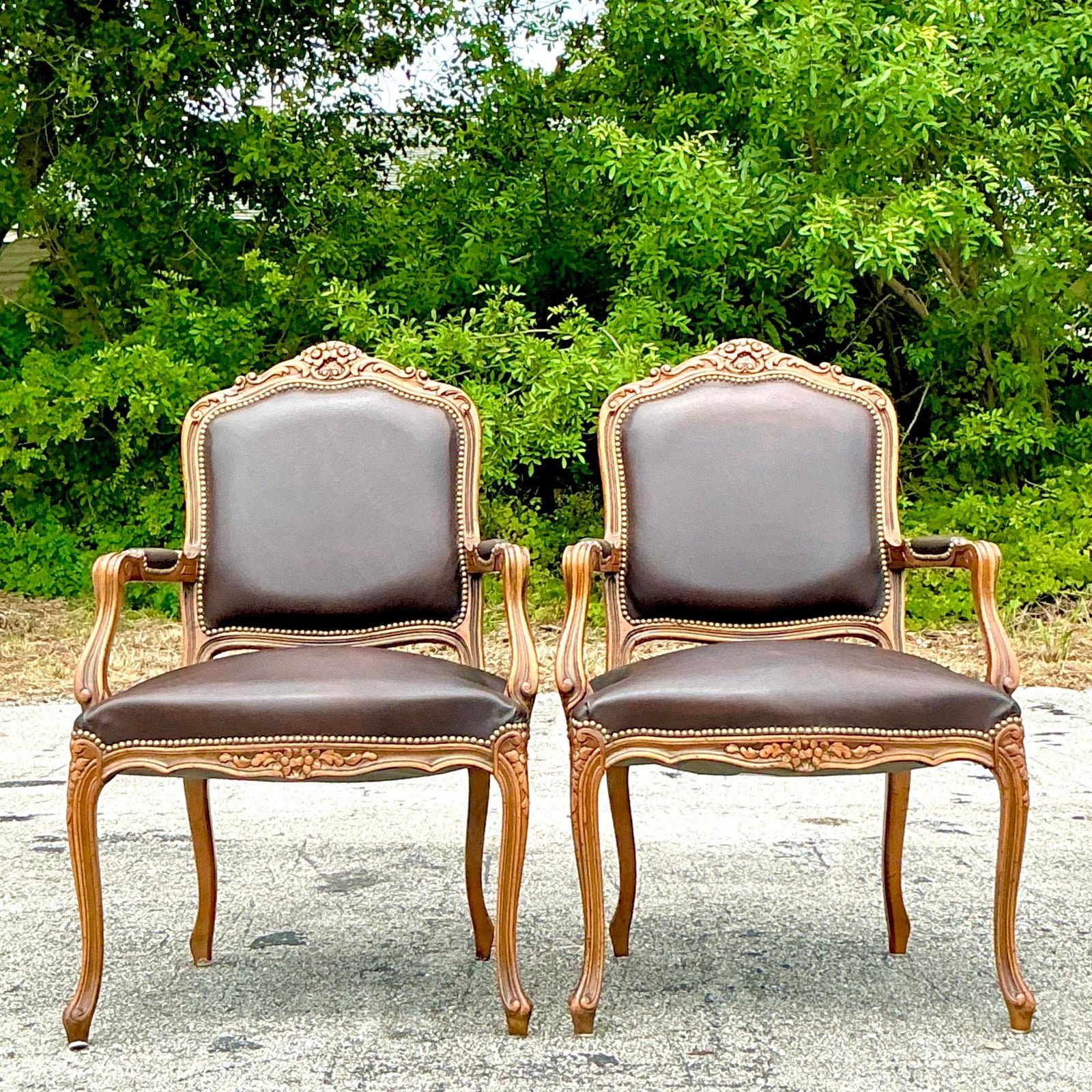 Vintage Italian Regency Leather Fauteiul Chairs - a Pair - Side view