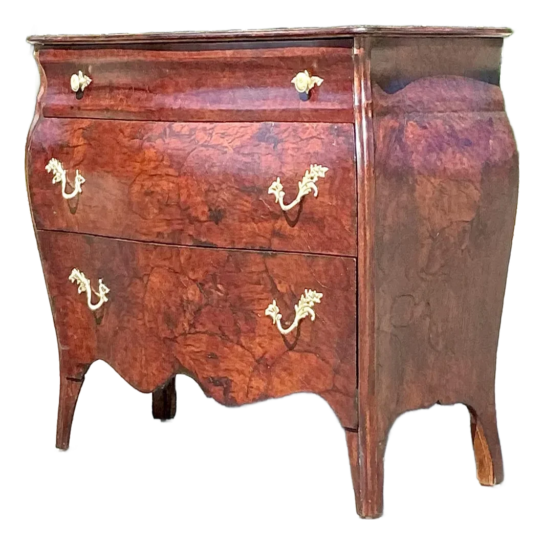1970s Vintage Regency Olive Burl Wood Bombe Chest - Detail view