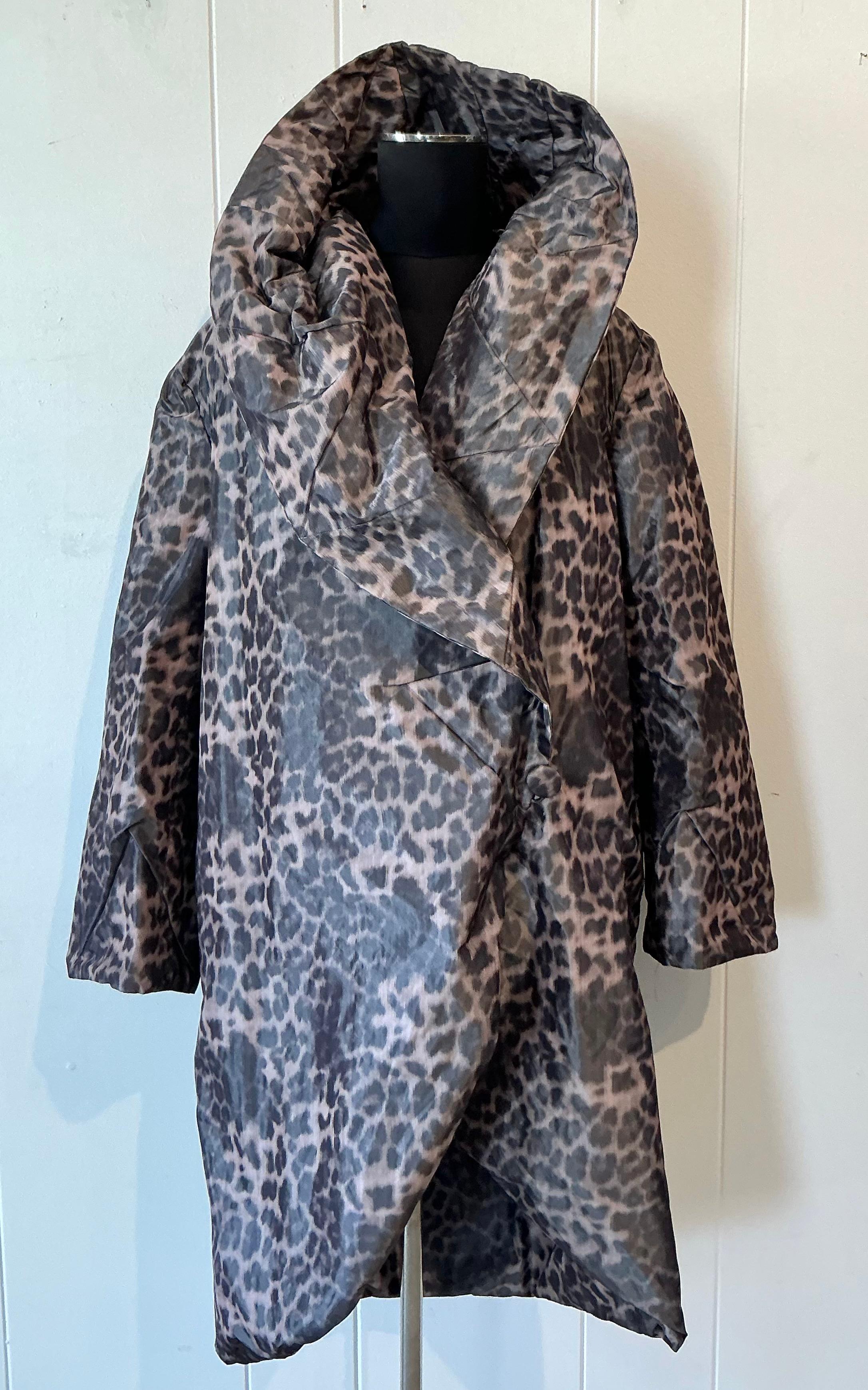 Vintage Boho Vicky Teil Hooded Leopard Print Coat - Side view