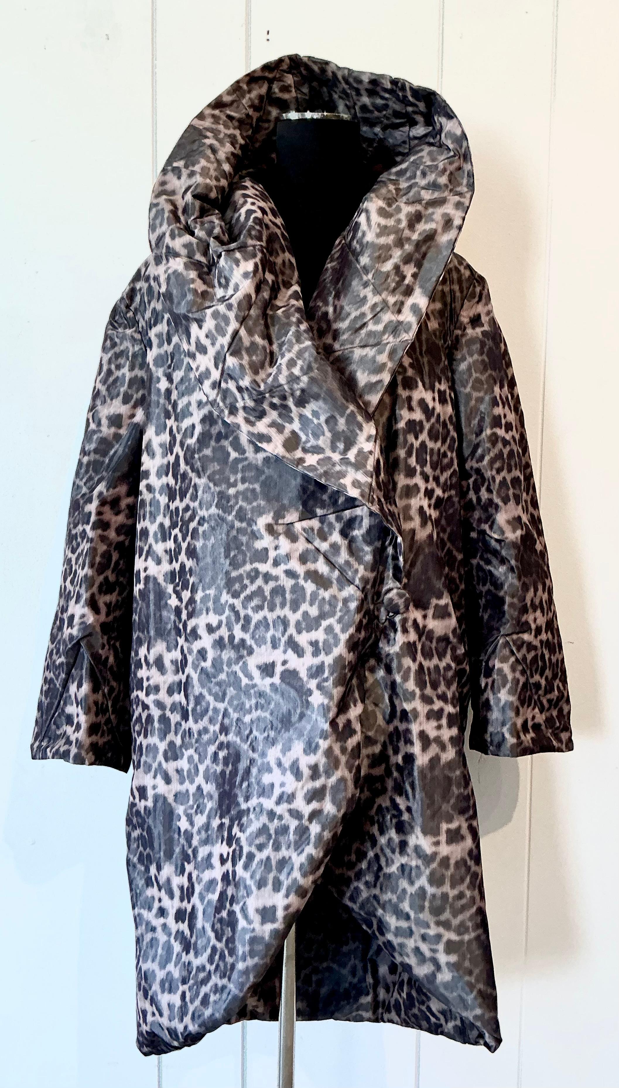 Vintage Boho Vicky Teil Hooded Leopard Print Coat - Back view