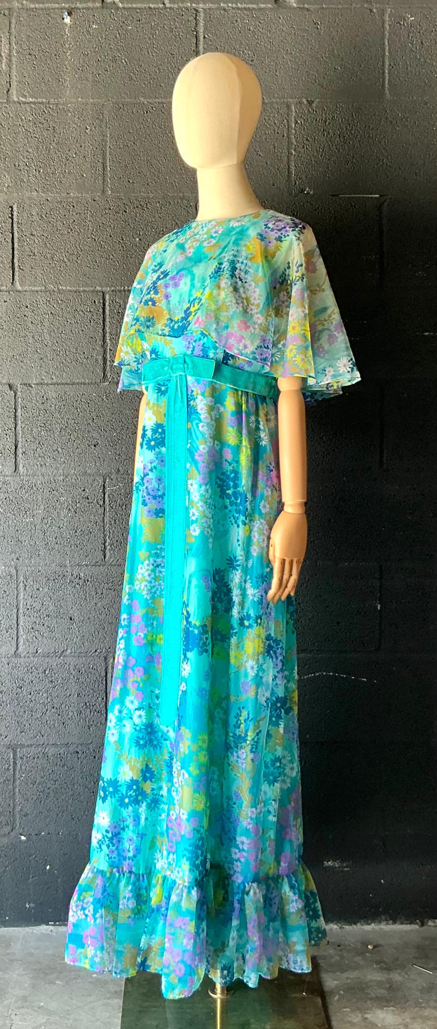 Vintage Blue Floral Dress with Bow - Side view
