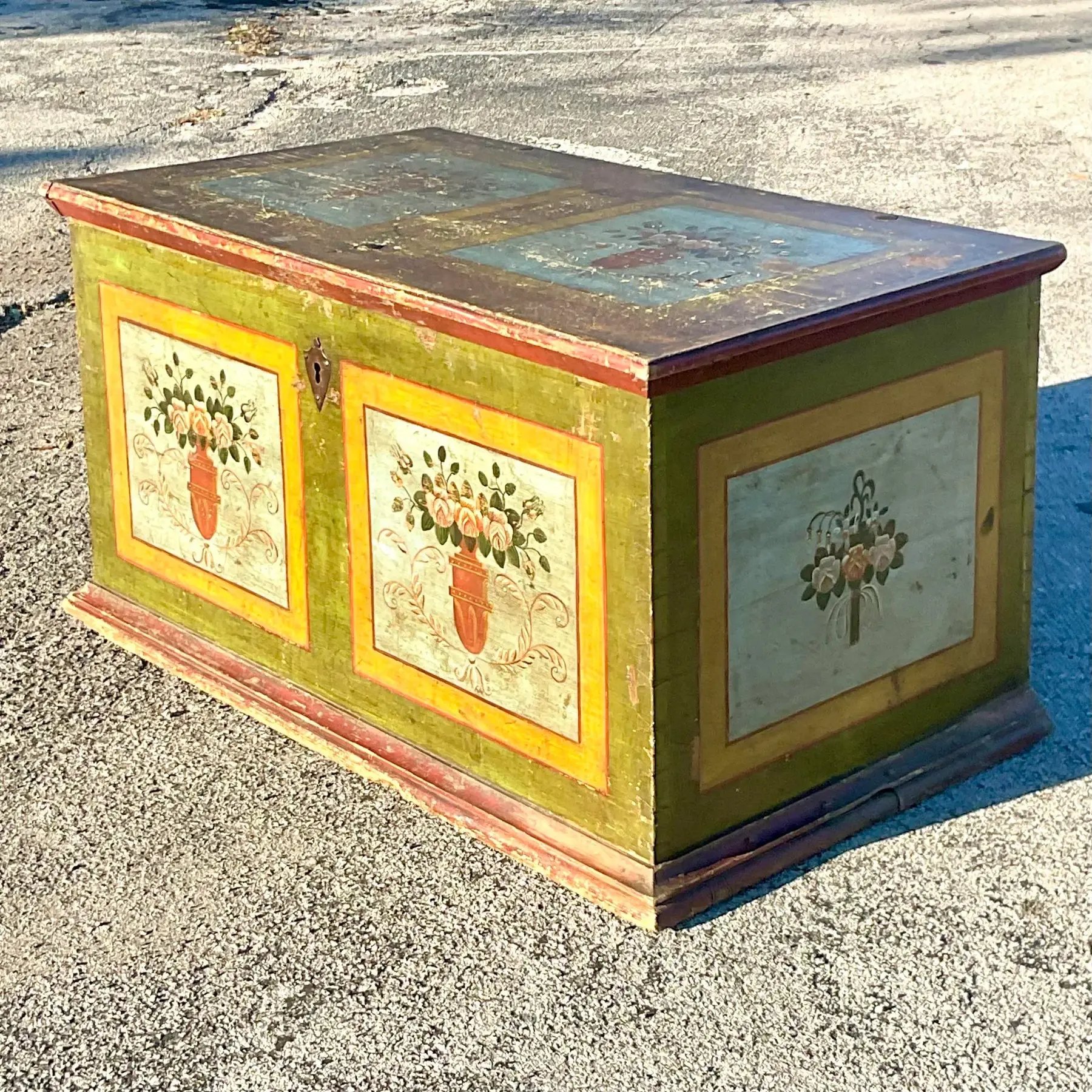 Vintage Rustic Norwegian Hand Painted Blanket Chest - Detail view