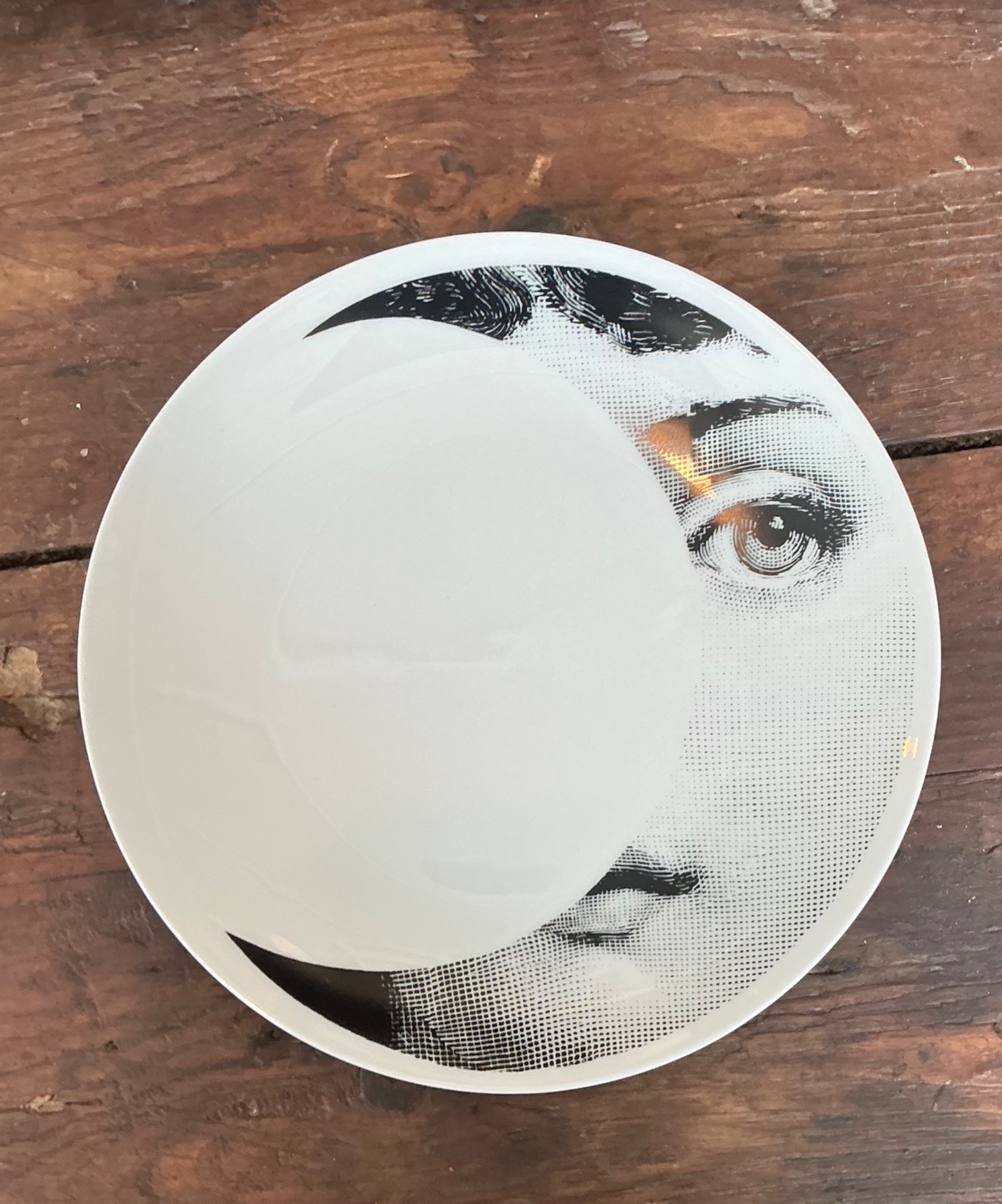 Fornasetti Italian Tema e Variazioni Plate - Back view
