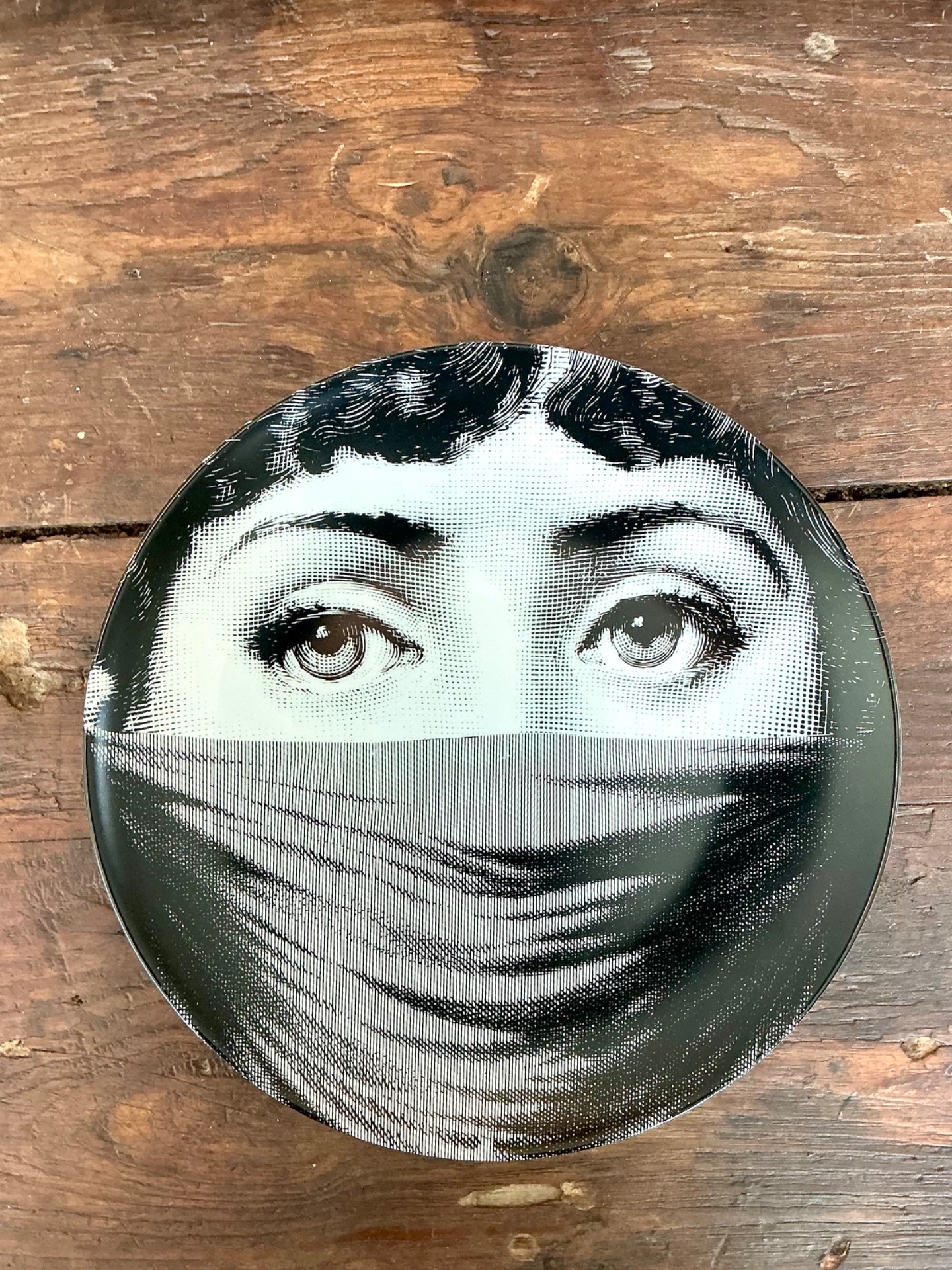 Fornasetti Italian Tema e Variazioni Plate - Back view