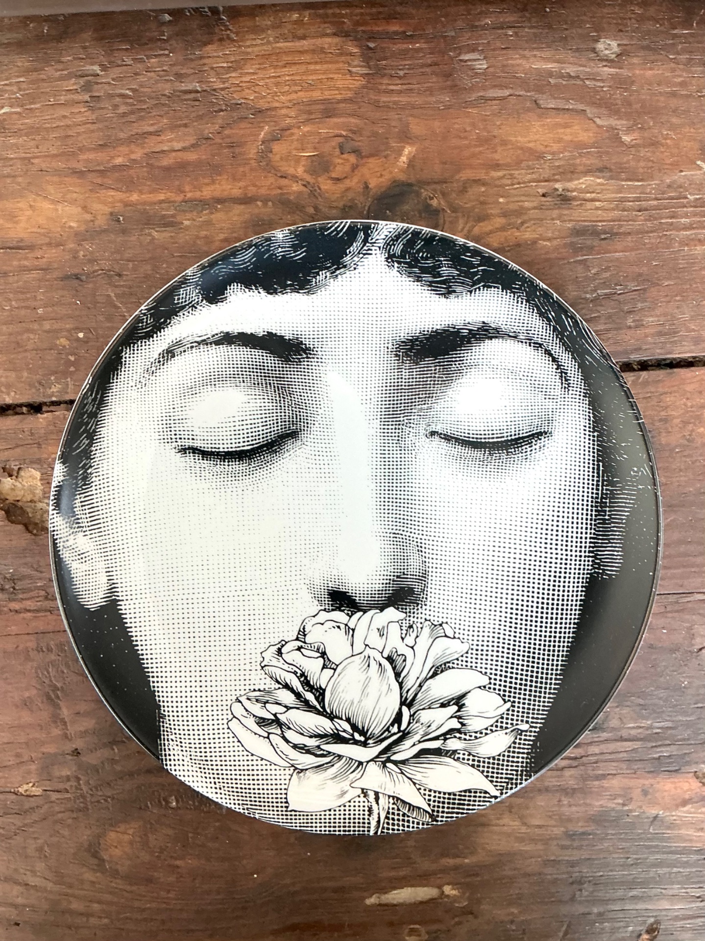 Fornasetti Italian Tema e Variazioni Plate - Back view