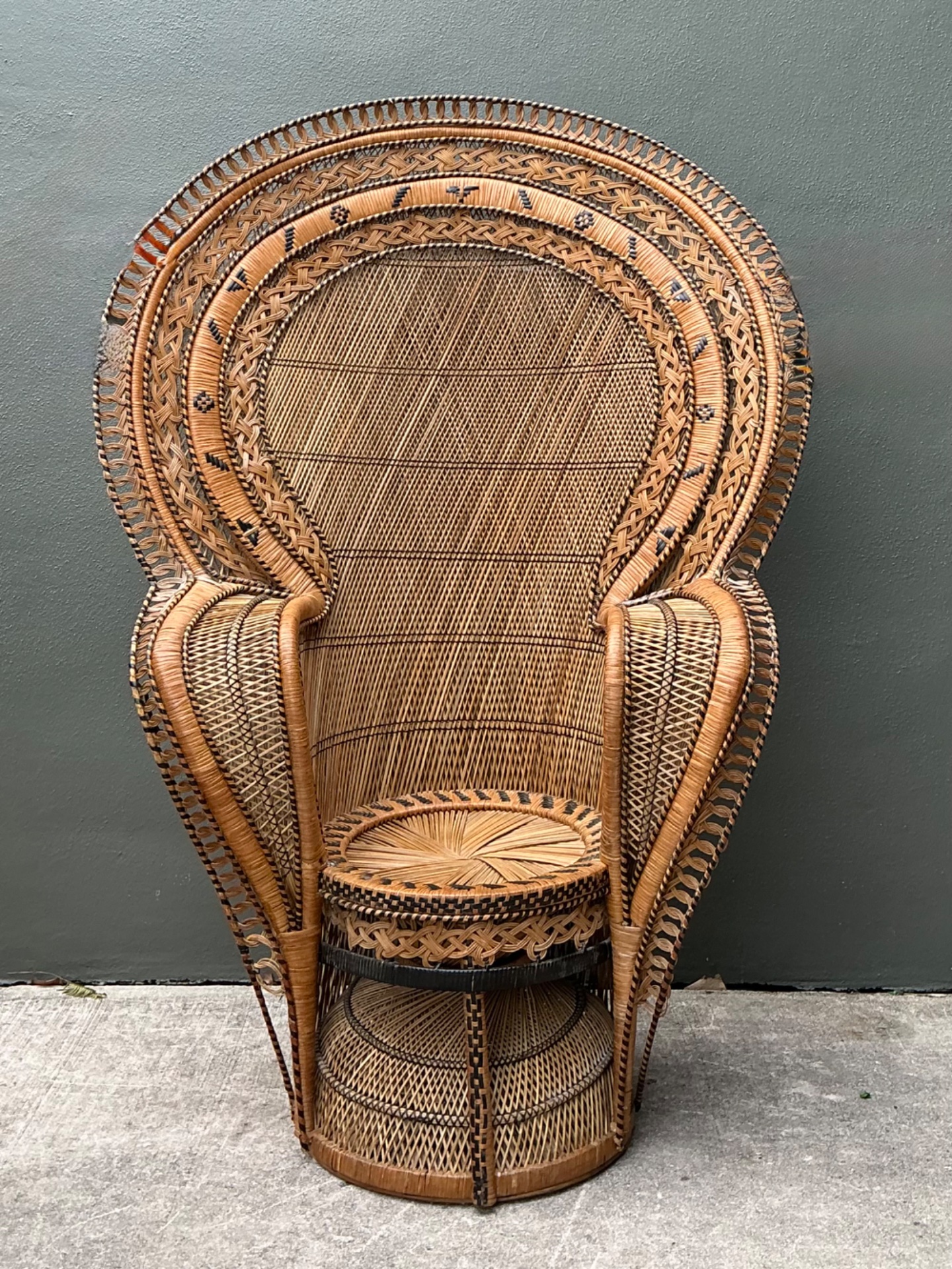 Vintage King Cobra Woven Rattan Peacock Chair - Side view