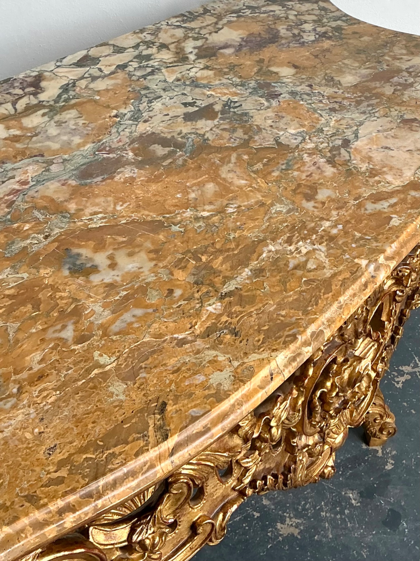 Antique Rococo Giltwood Console with Marble Top - Top view