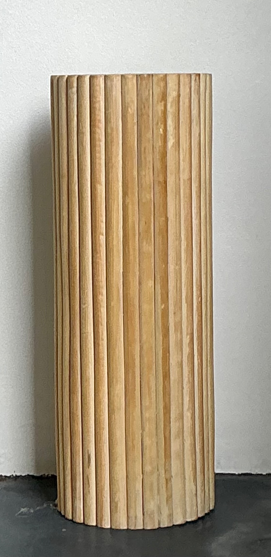 Vintage Ribbed Wood And Rattan Medium Pedestal - Top view