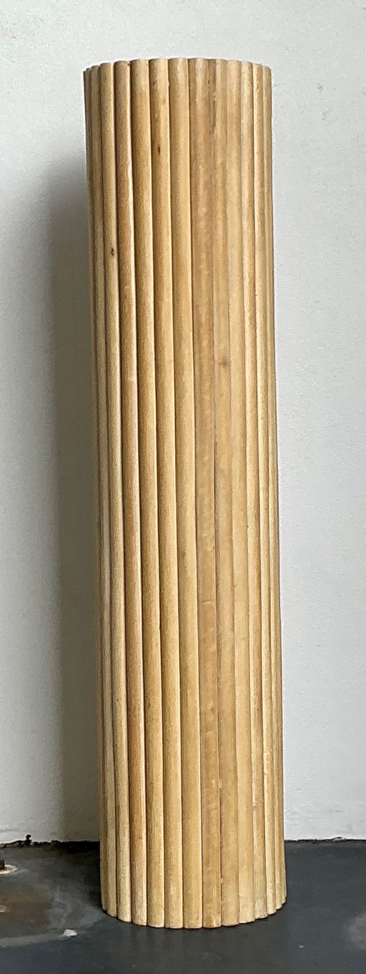 Vintage Ribbed Wood And Rattan Large Pedestal - Back view
