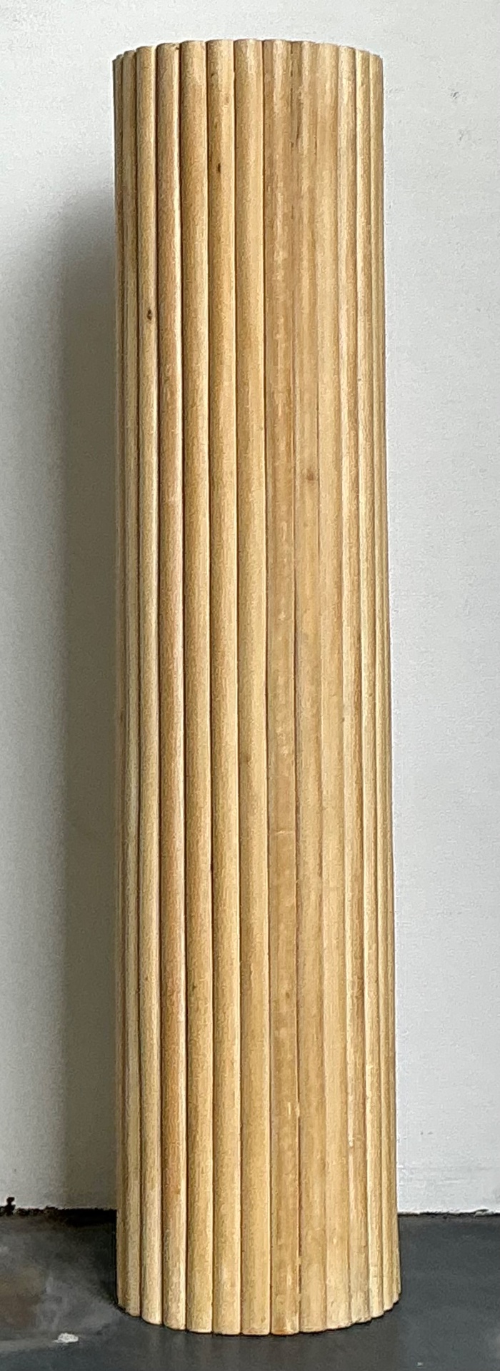 Vintage Ribbed Wood And Rattan Large Pedestal - Side view