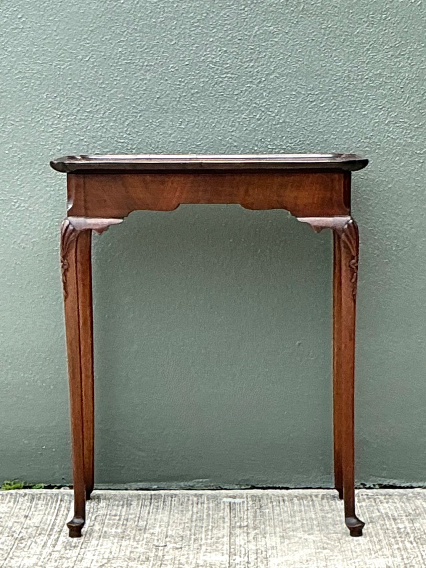 Vintage Queen Anne Tea Table - Back view