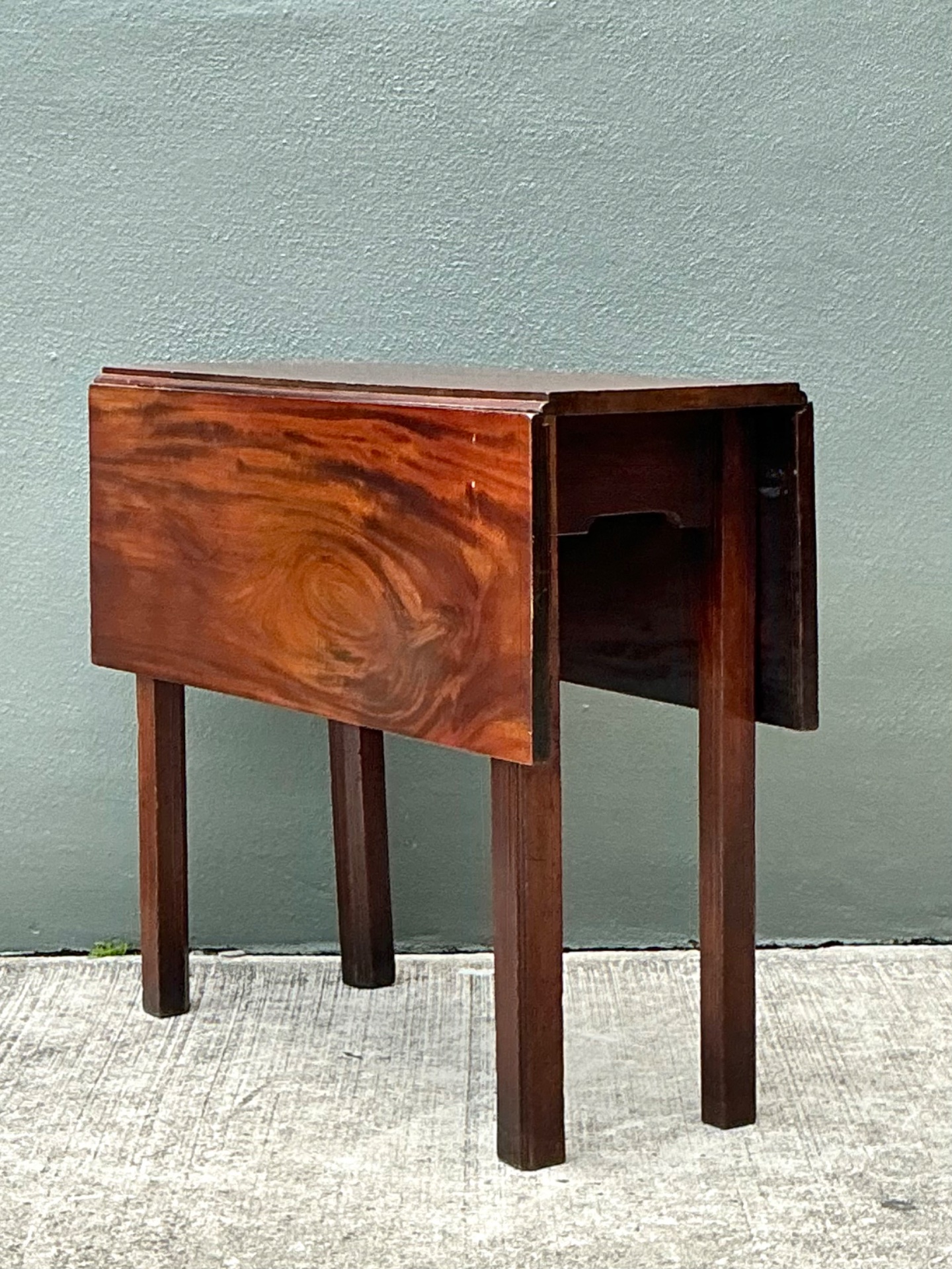 Vintage Mahogany Drop Leaf Table - Side view