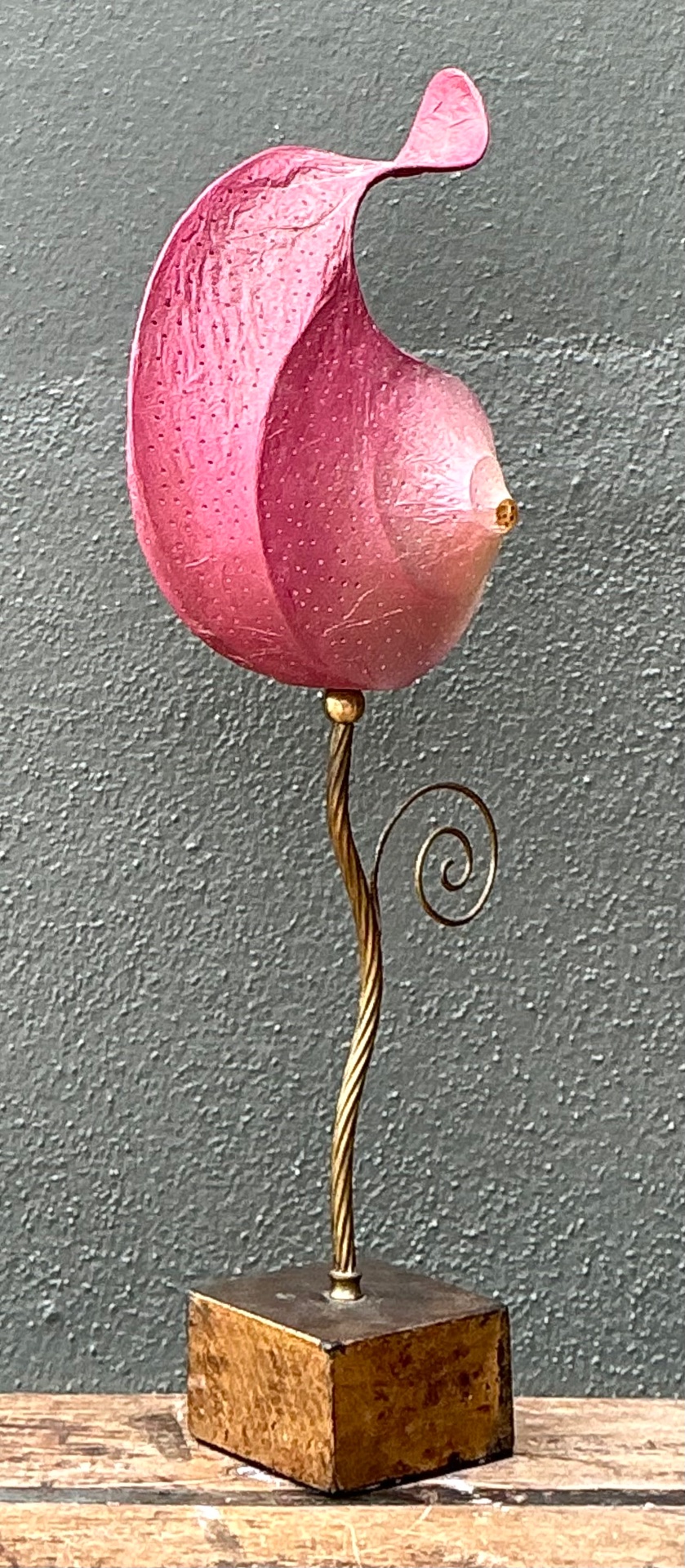 Vintage Italian Paper Nautilus Lamp  - Back view