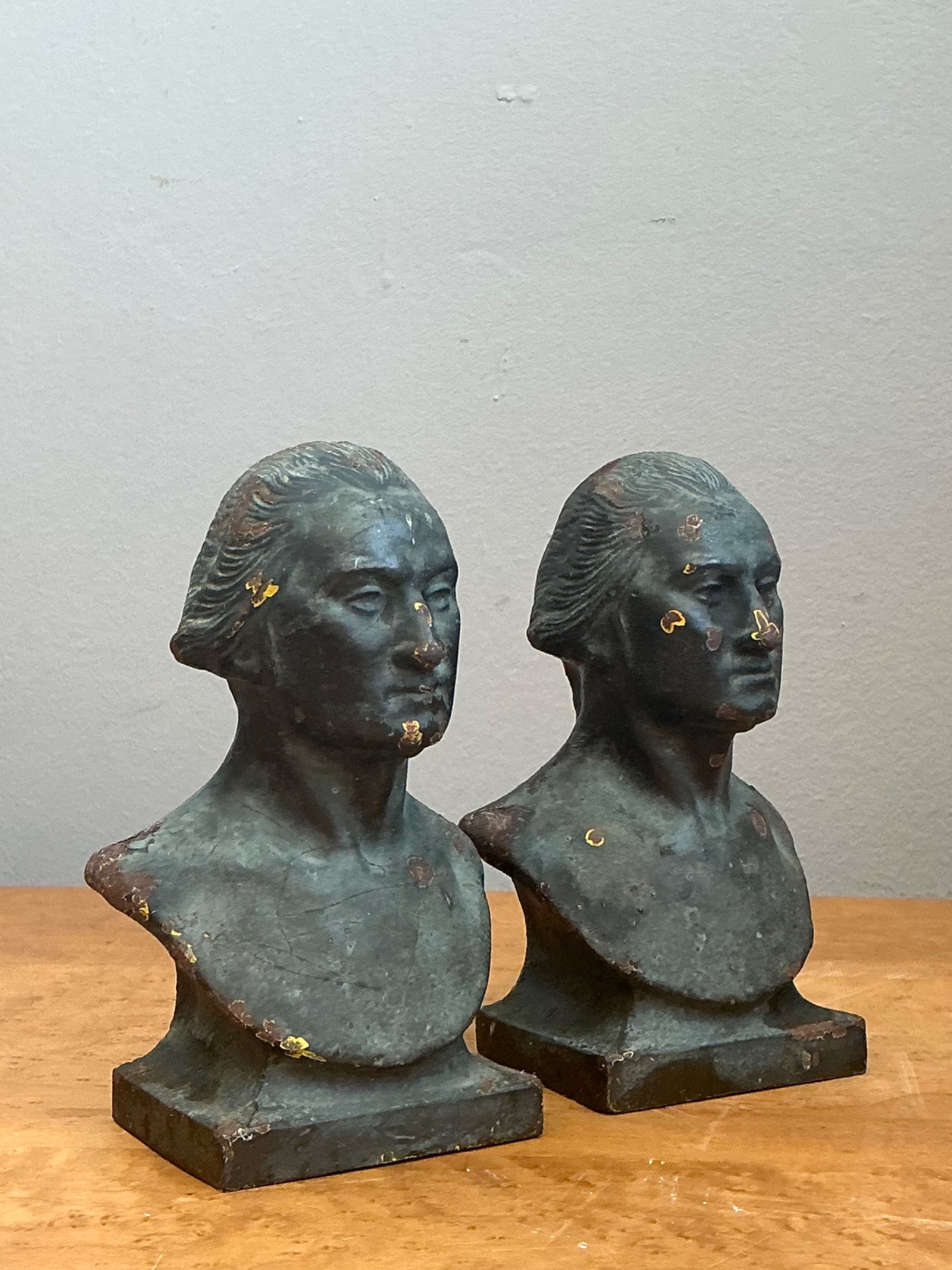 Vintage Patinated Bronze Busts Of George Washington -  A Pair - Top view