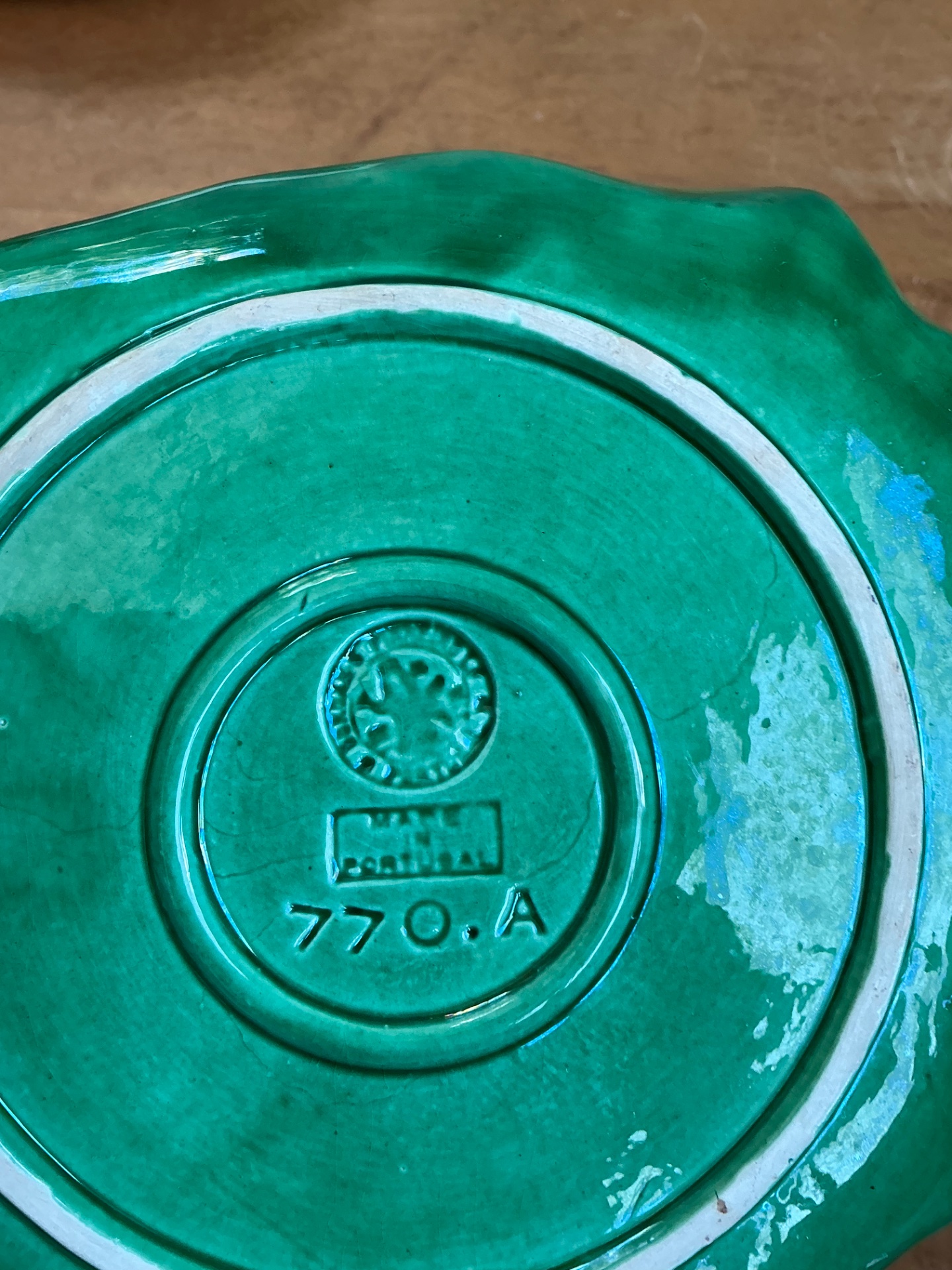 Vintage Bordallo Pinheiro Green Cabbage Leaf Plate - Back view